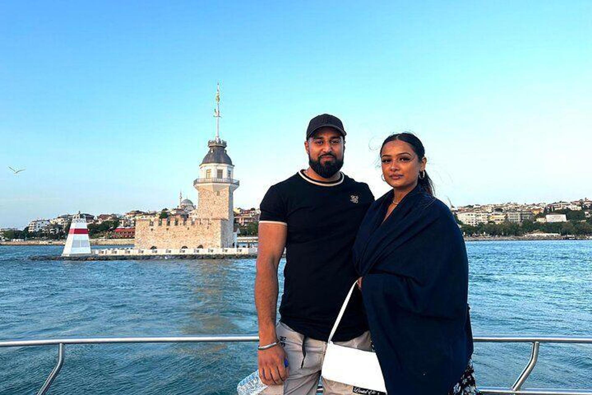 İstanbul Boğazında Atıştırmalıklar Ve Rehber Eşliğinde Lüx Yatta Gün Batımı Turu - photo 3