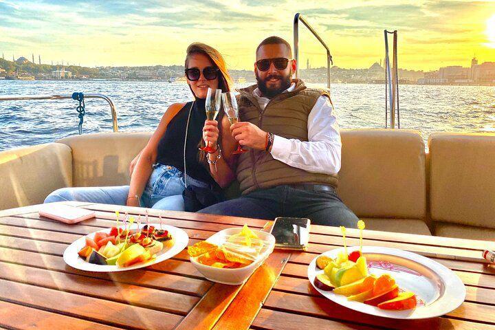 Istanbul Sunset Luxury Yacht Cruise with Snacks and Live Guide-6