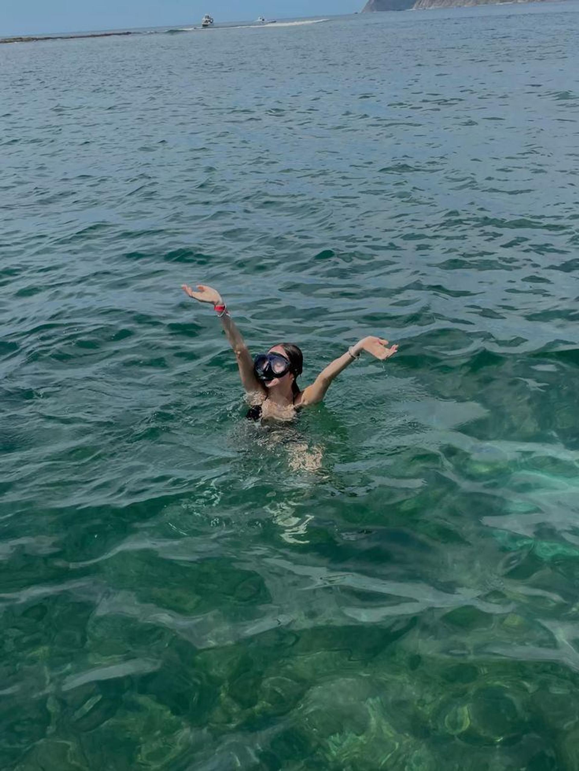 İstanbul'da Adalar'da Yüzme Turu & Boğaz Turu (Öğle Yemeği Dahil!) - photo 4