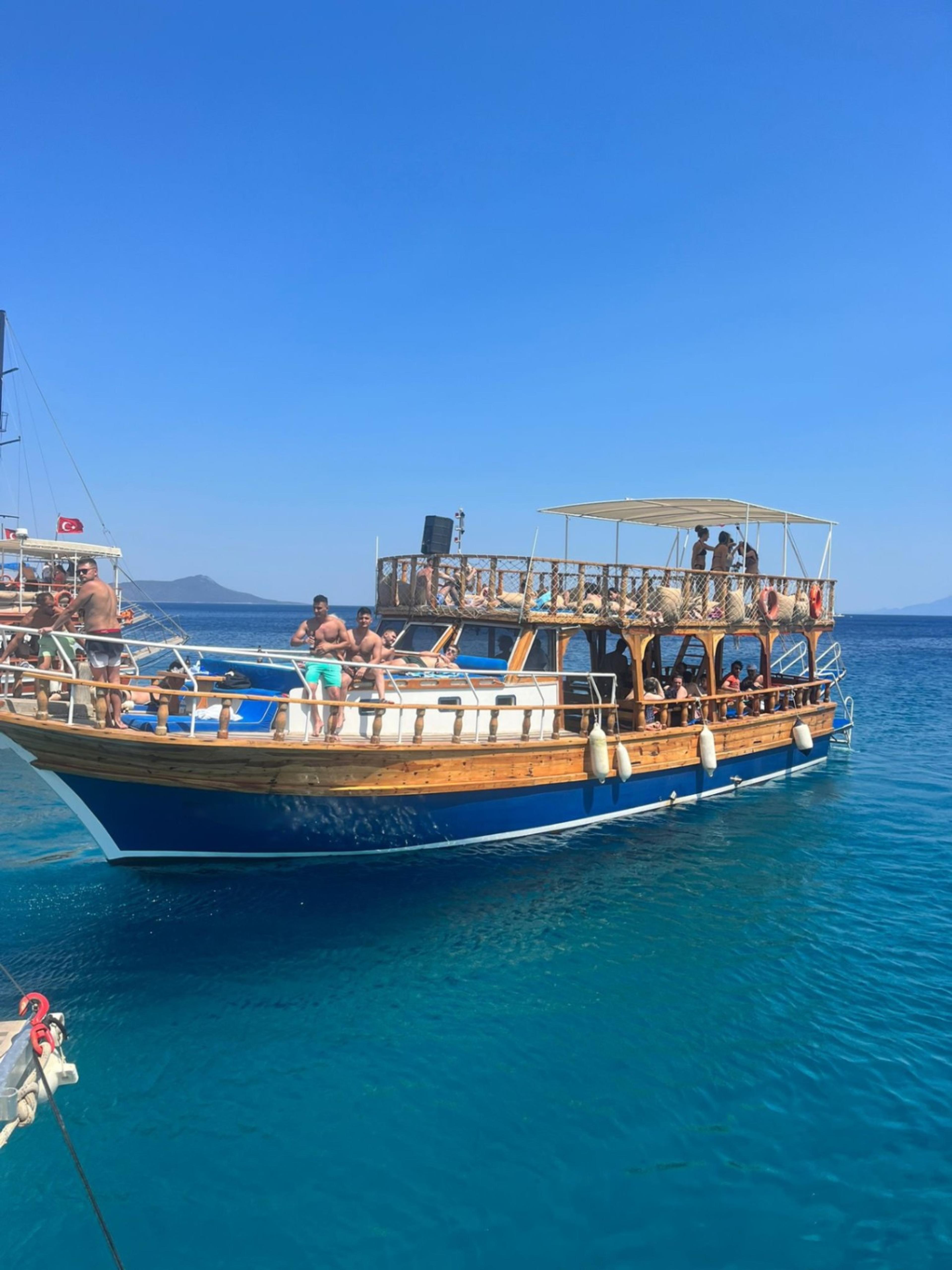 Daily Swimming Tour in 5 Bays with Meals in Bodrum - photo 2