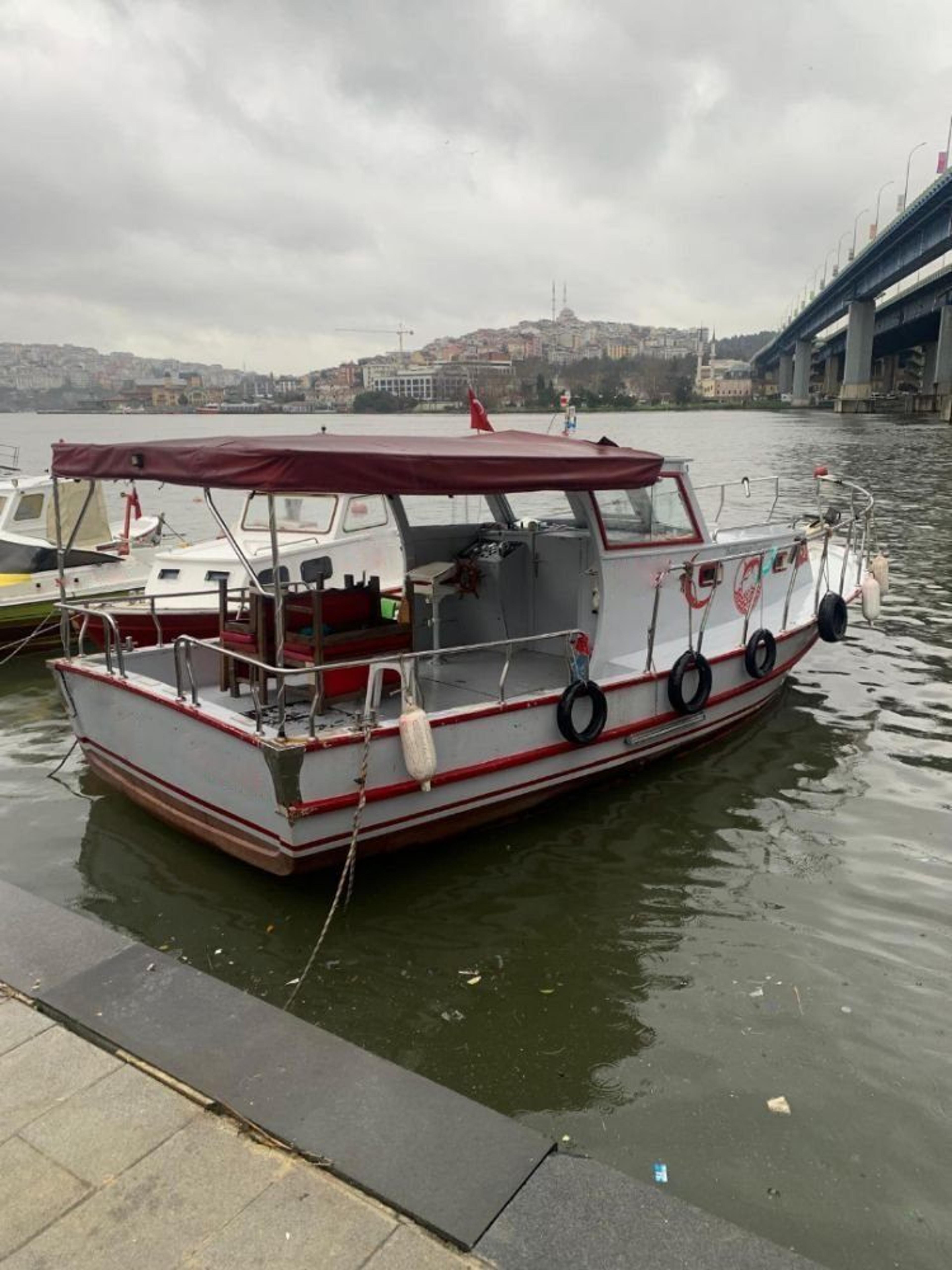 Size Özel Teknede Balık Tutmayı Öğretiyoruz Tüm Ekipmanlar Dahil! 10 Kişiye Kadar Toplam Tutardır. - photo 2