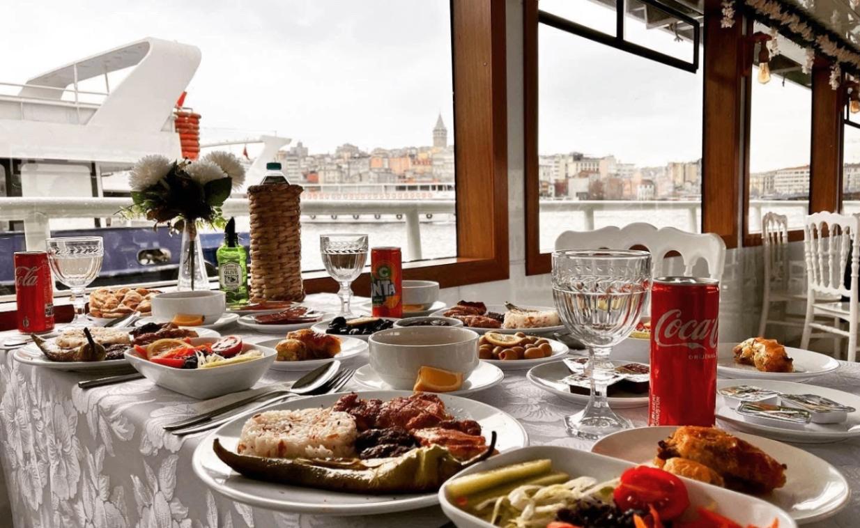 Iftar Program, Bosphorus Cruise, Whirling Dervish Show and Iftar Program with Live Music-4