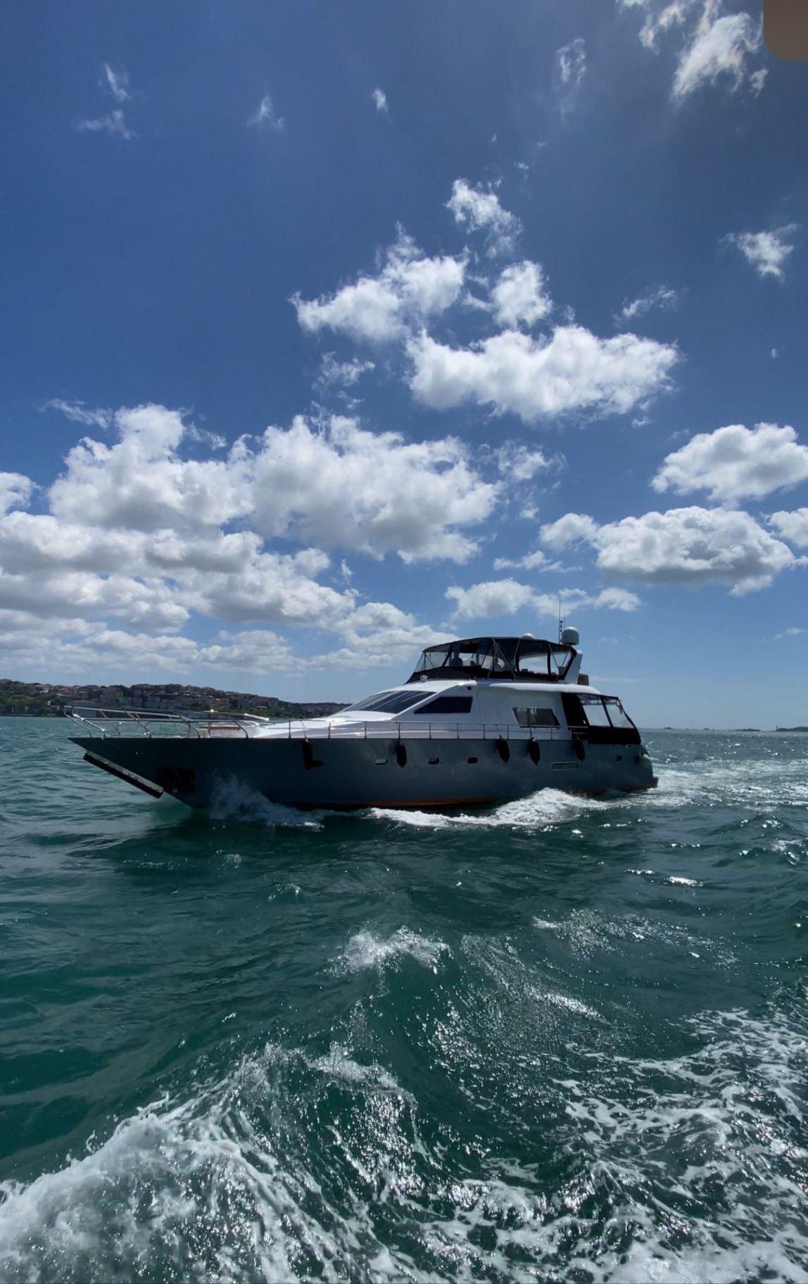 IFTAR TOUR ON THE BOSPHORUS WITH A LUXURY YACHT FOR 20 PEOPLE-4