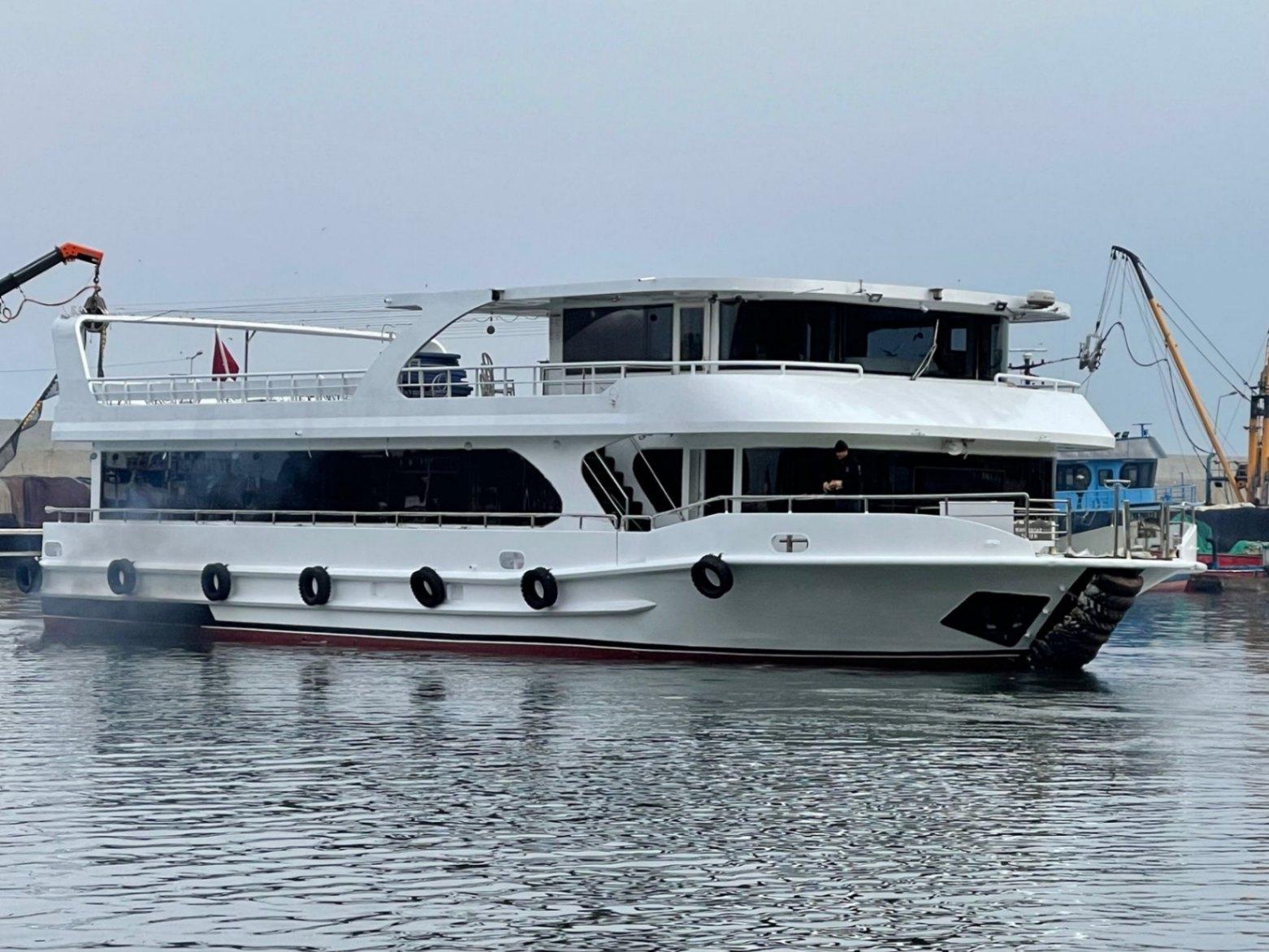 Sivri Ada’da Tekneyle Yüzme Turu: Kahvaltı ve Öğle Yemeği Dahil! - photo 12