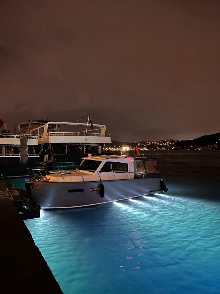 Custom made 10m Motor Yacht