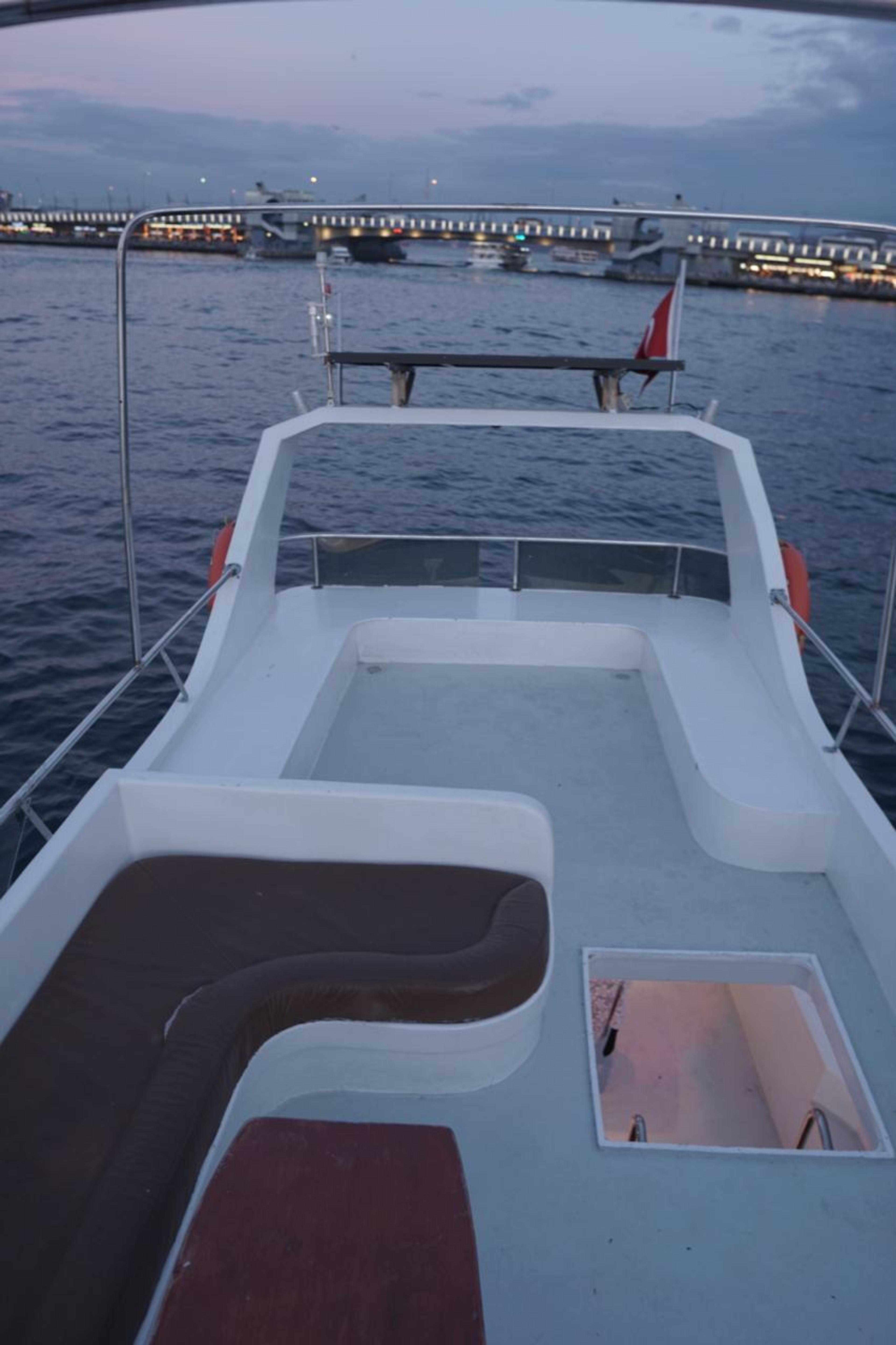 Kiralık Özel yapım 14m Motoryat - 34 - photo 14