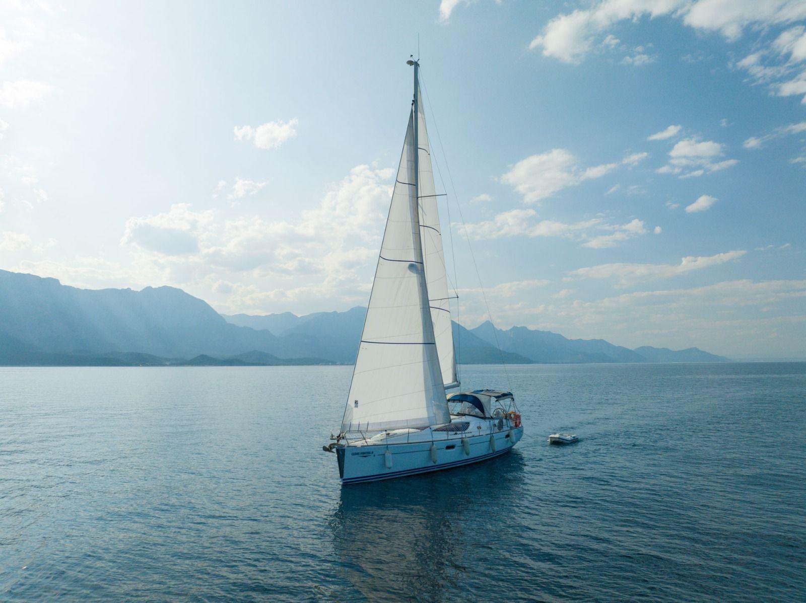 Kiralık Jeanneau 13m Yelkenli - 911-2