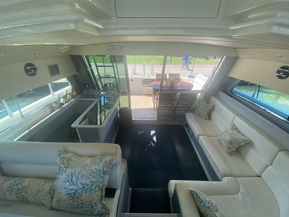 Mochi Craft 16m Motor Yacht