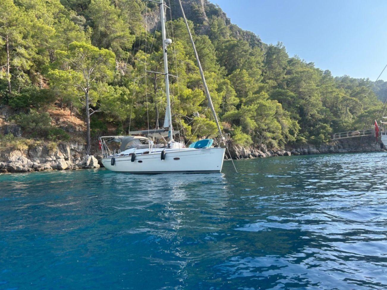 Rental Bavaria 13m Sailboat - 948-1