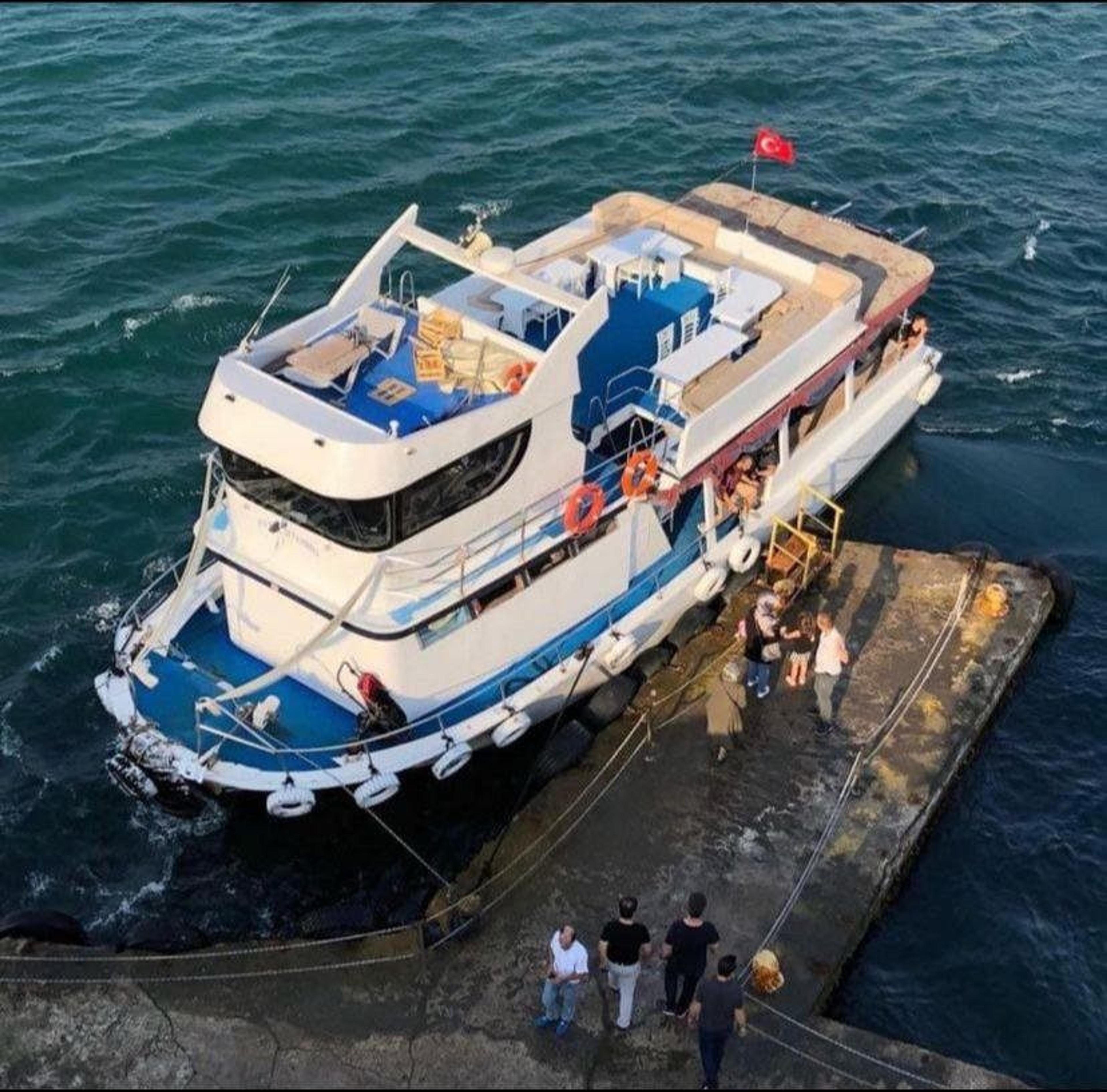 Kiralık Özel yapım 16m Motoryat - 312 - photo 1