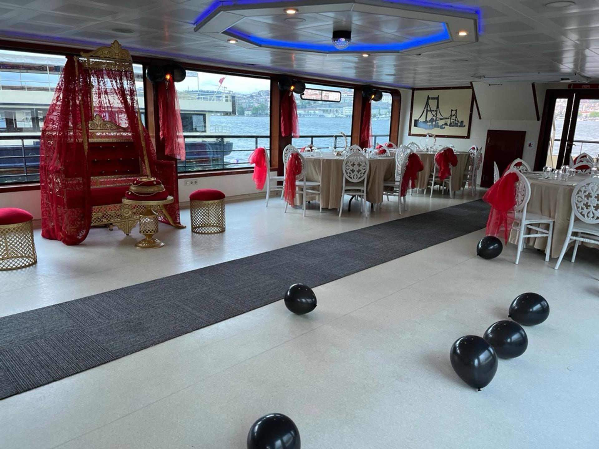 Rental Custom made 24m Party Boat - 251 - photo 9