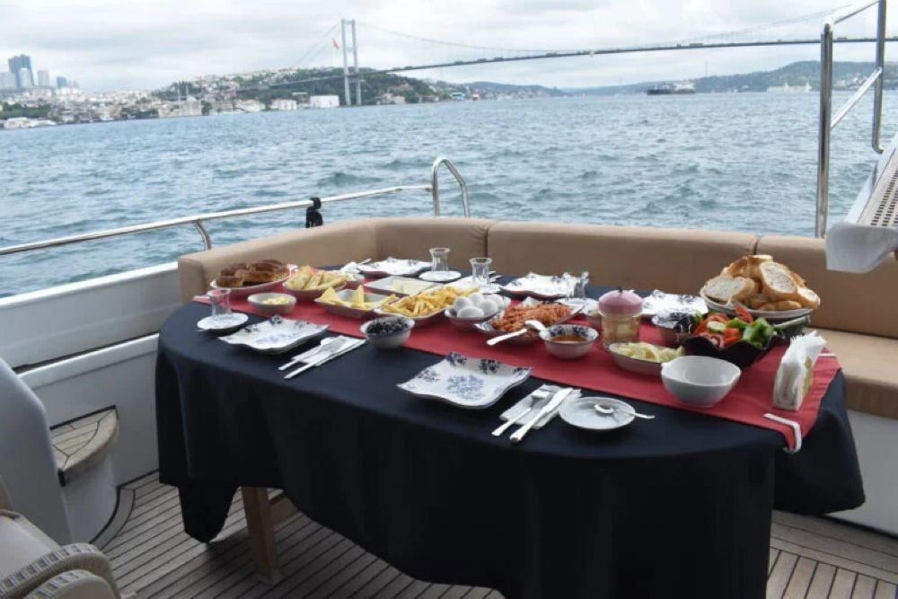 Özel yapım 18m Motoryat