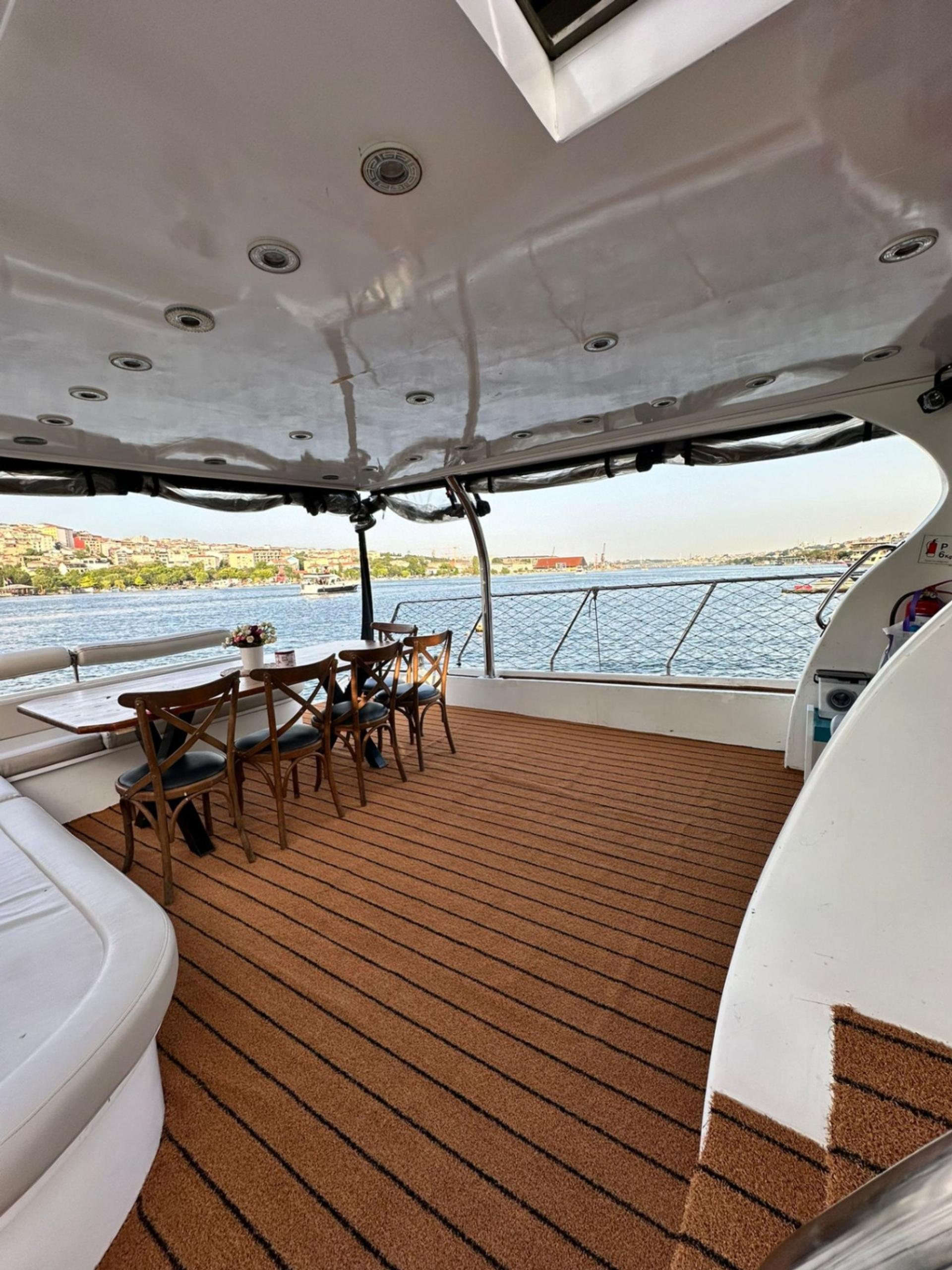 Kiralık Azimut 18m Motoryat - 355 - photo 9