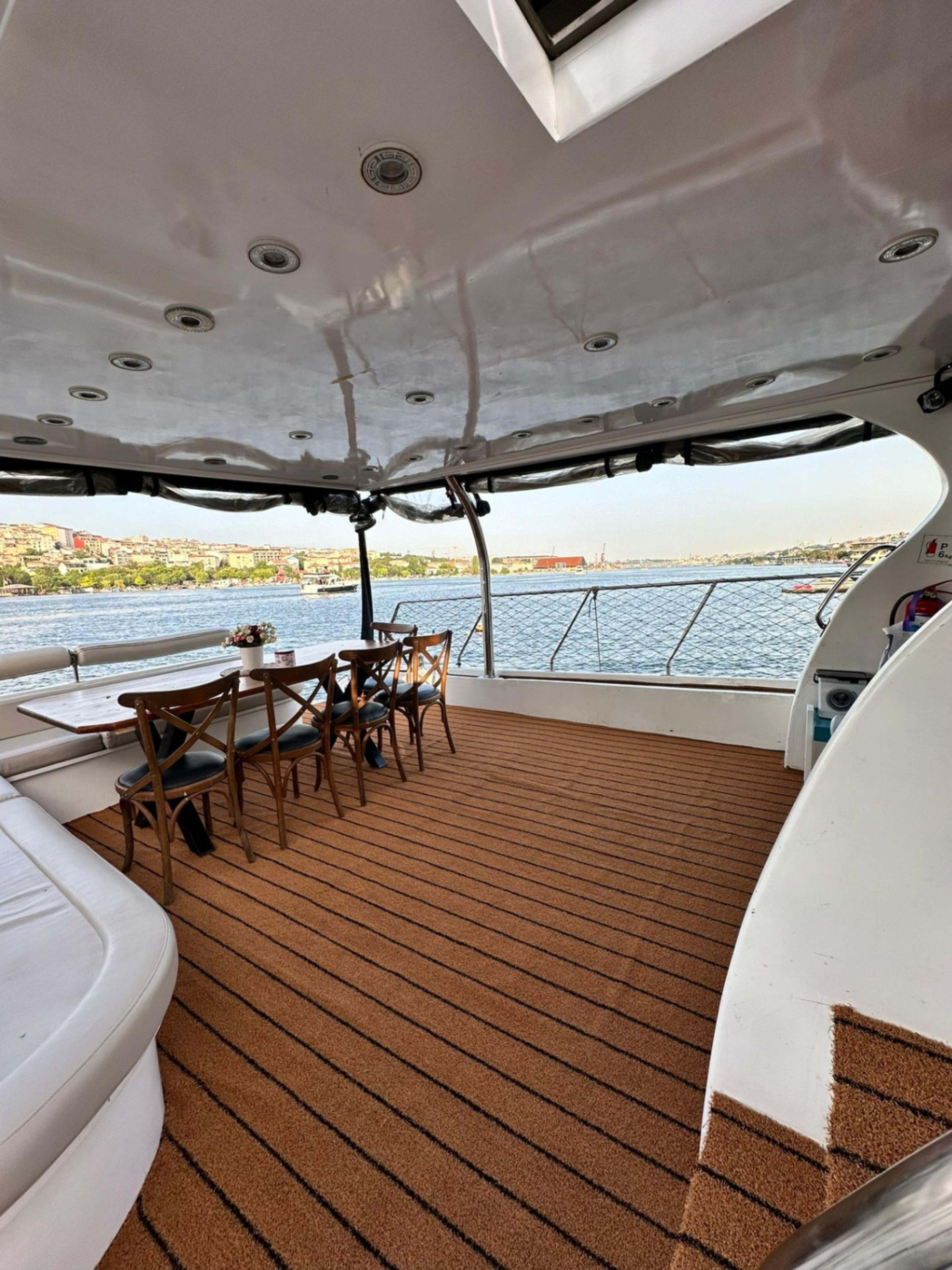 Kiralık Azimut 18m Motoryat - 355 - photo 9