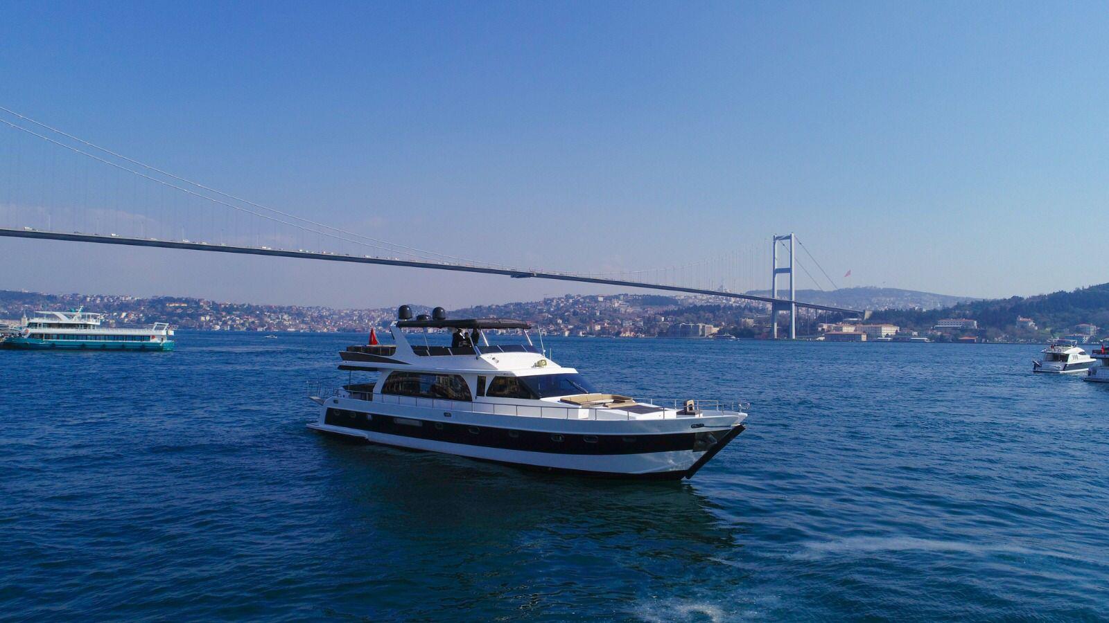 Rental Custom made 25m Motor Yacht - 50-11