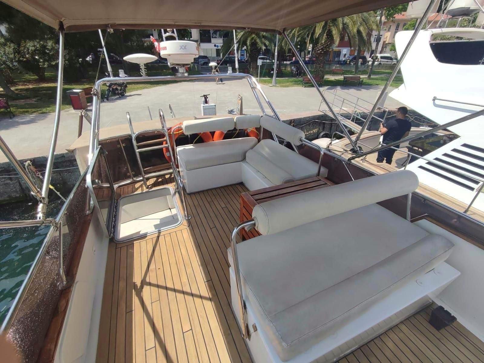 Rental Custom made 14m Motor Yacht - 385-13
