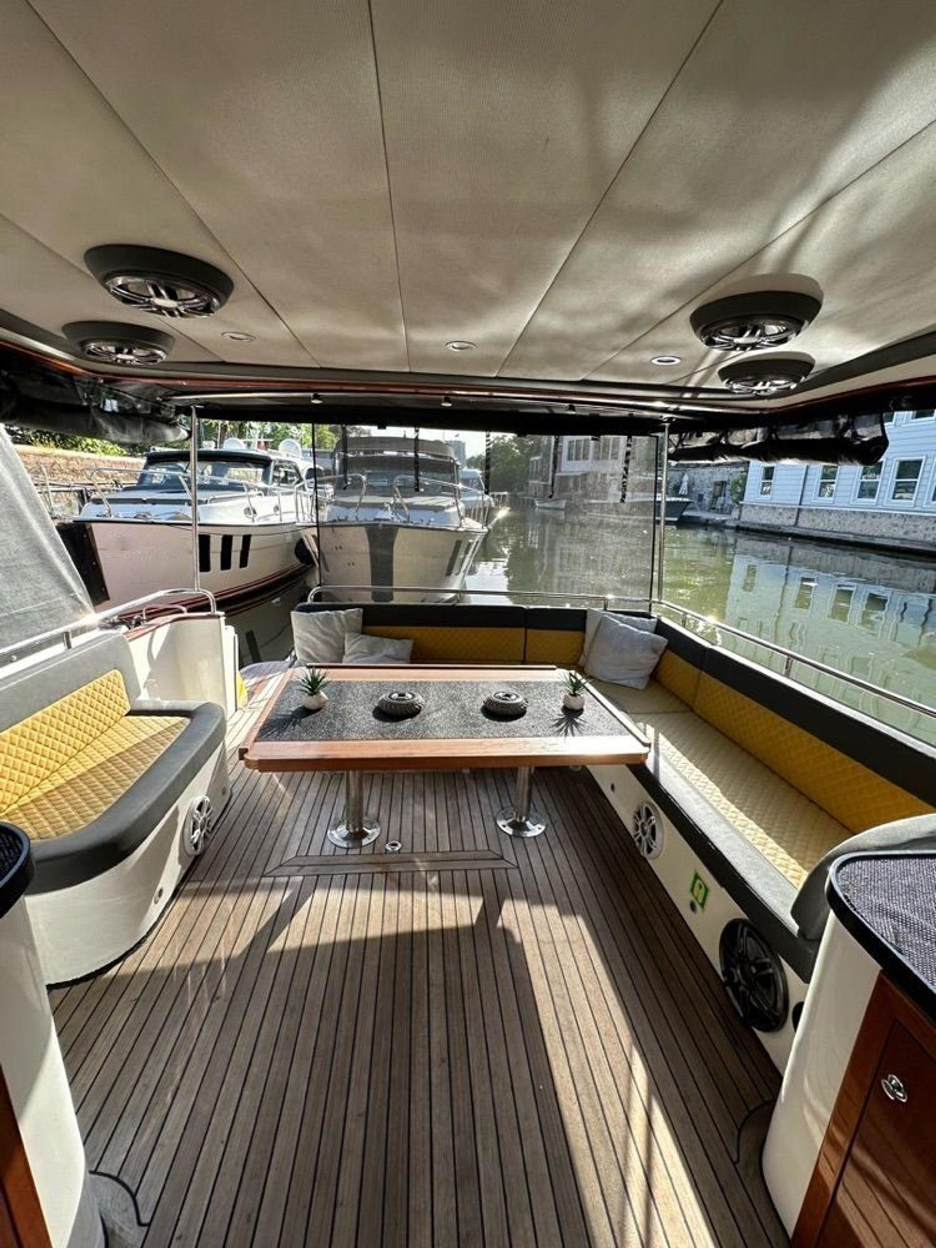 Kiralık Özel yapım 12m Motoryat - 818 - photo 9
