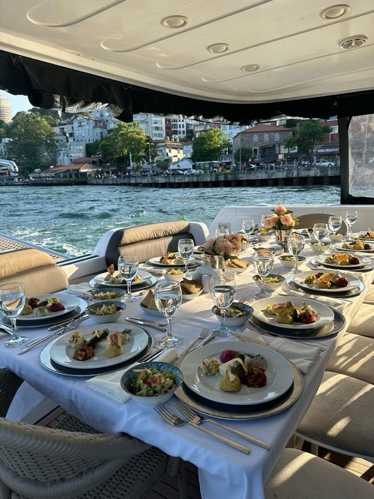 Özel yapım 24m Motoryat