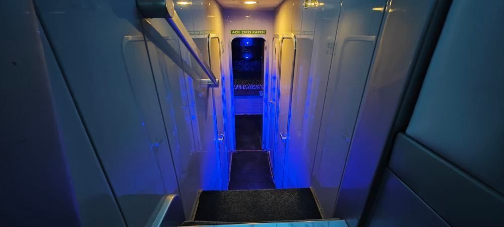 Mochi Craft 16m Motor Yacht