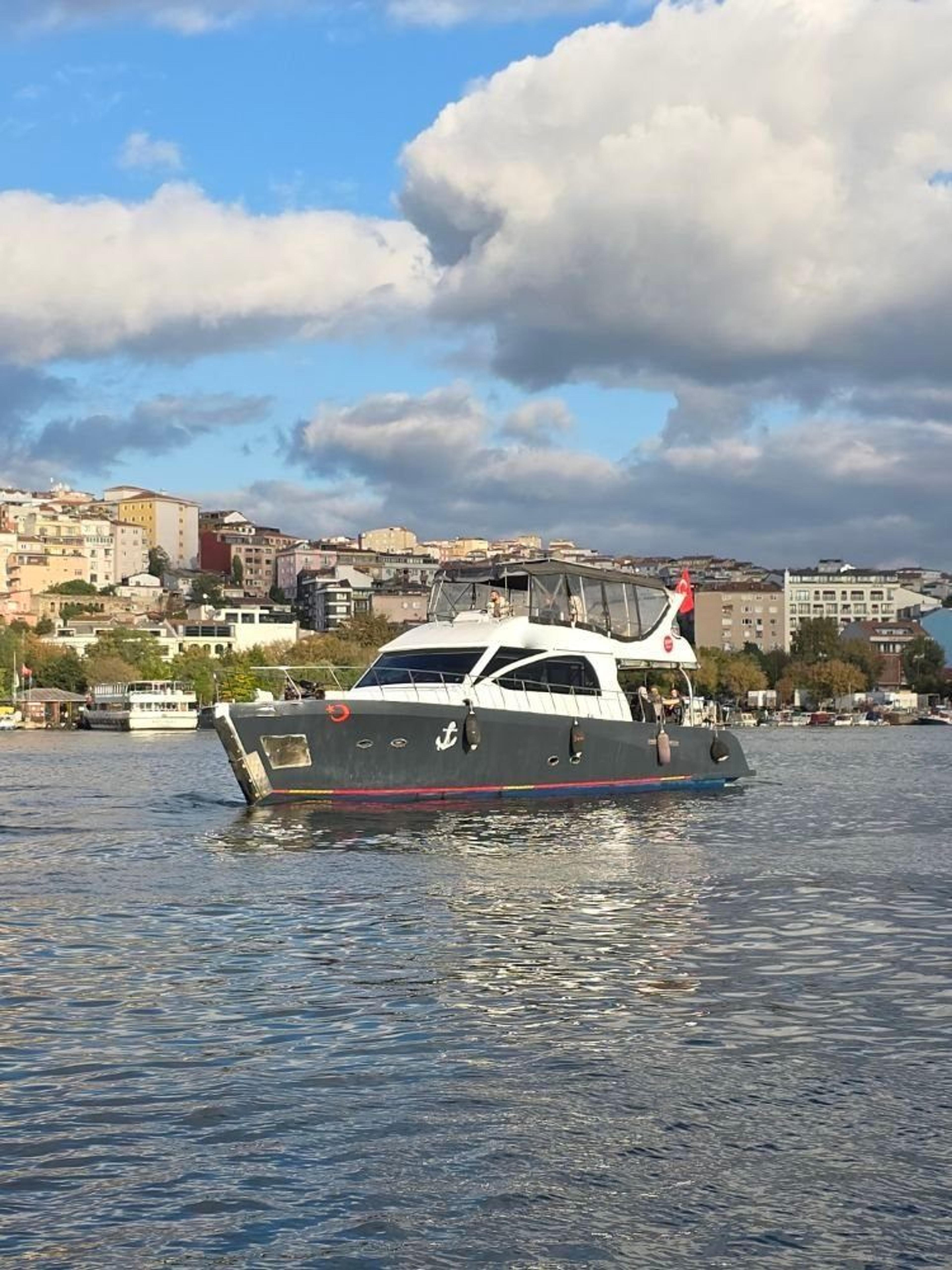Kiralık Azimut 18m Motoryat - 355 - photo 7