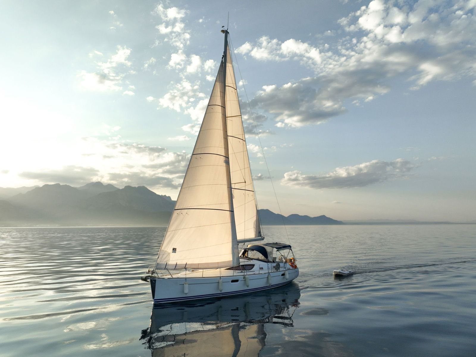 Jeanneau 13m Yelkenli