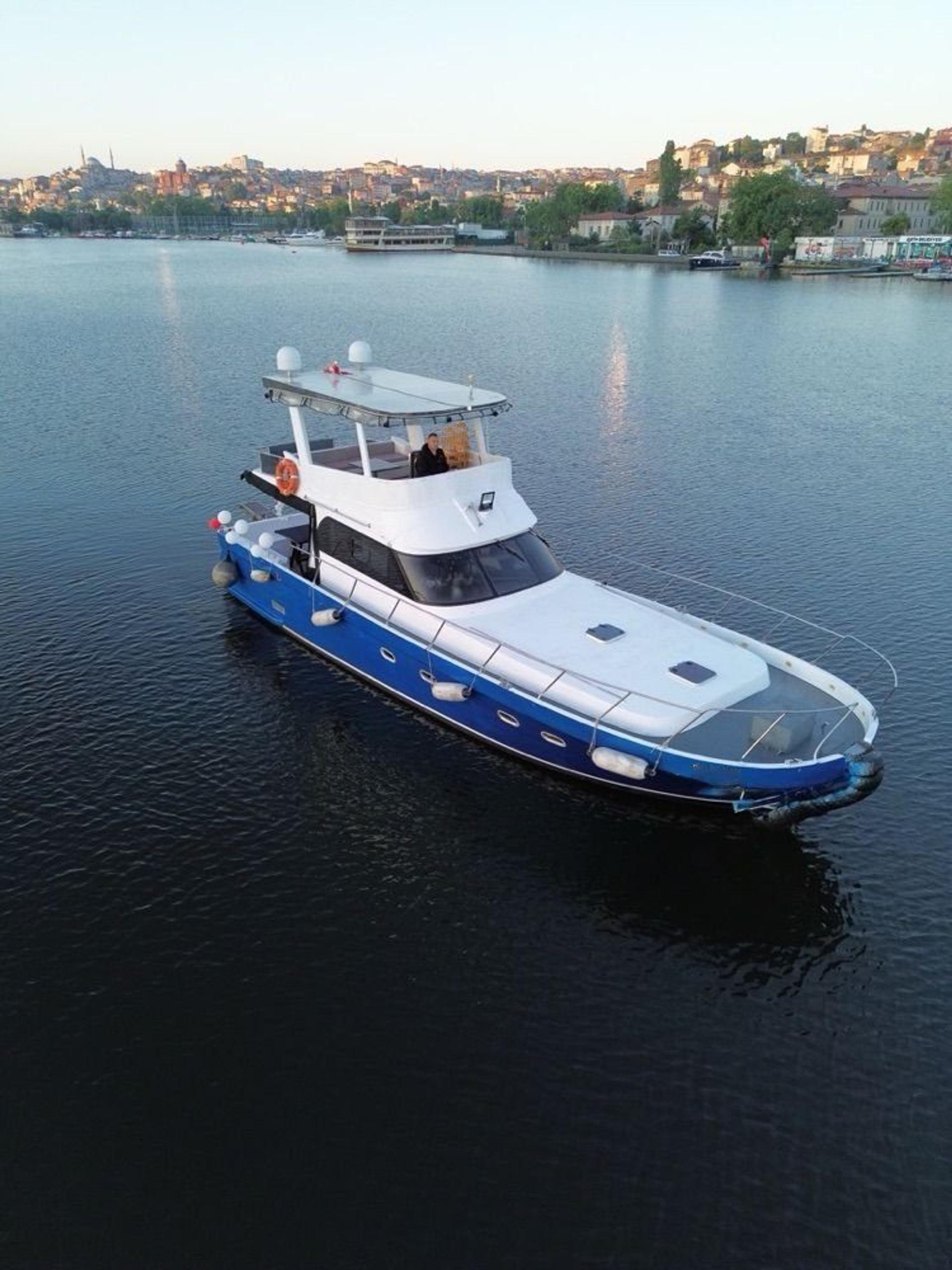 Kiralık Özel yapım 14m Motoryat - 144 - photo 4