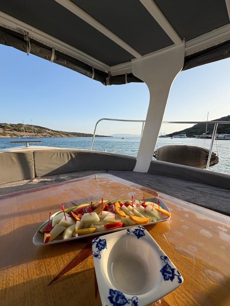 Rental Custom made 10m Motor Yacht - 813 - photo 35