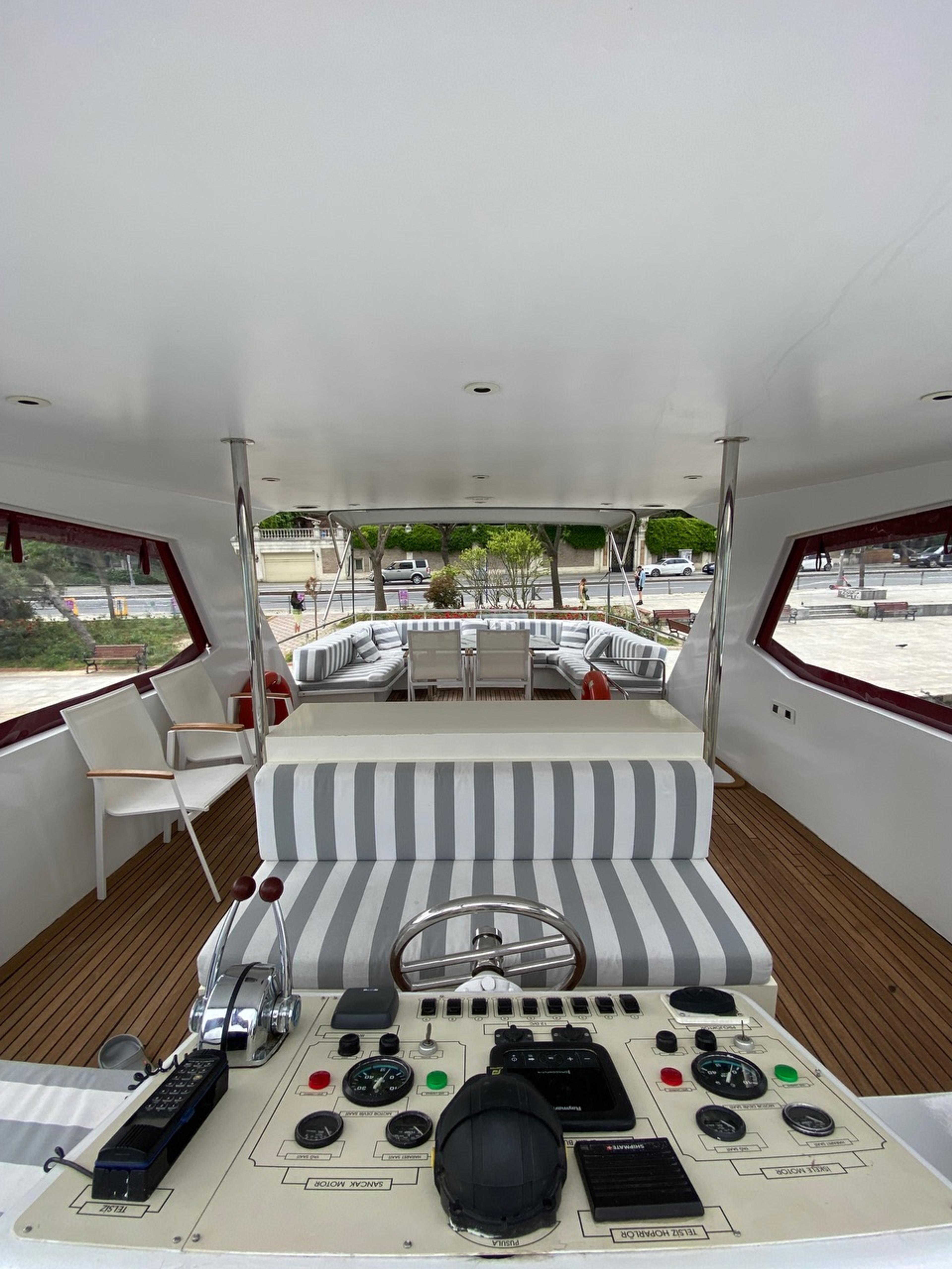 Rental Custom made 17m Motor Yacht - 82 - photo 13