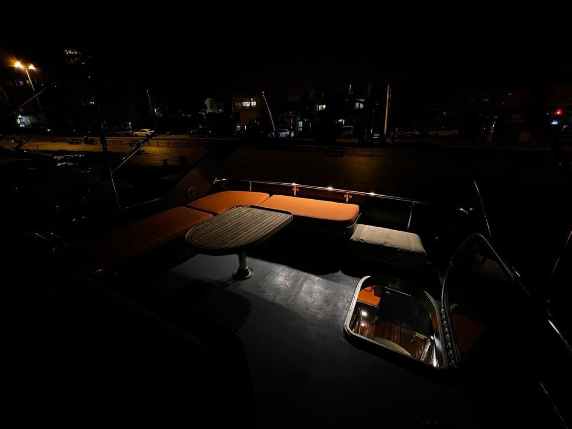 Rental Custom made 17m Motor Yacht - 854 - photo 9