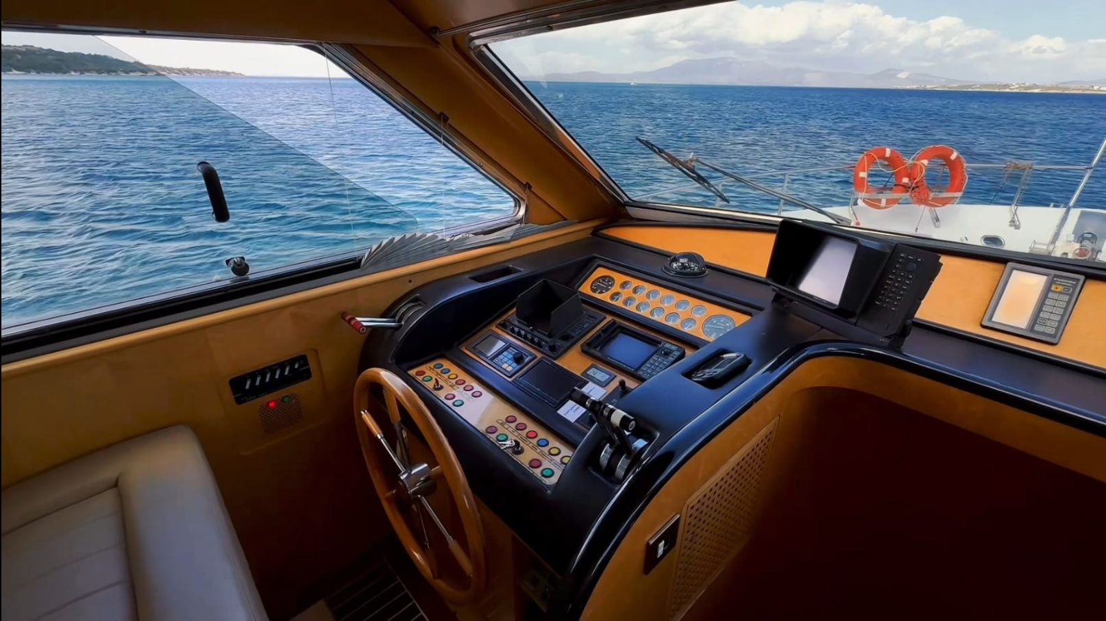 Canados 20m Motor Yacht