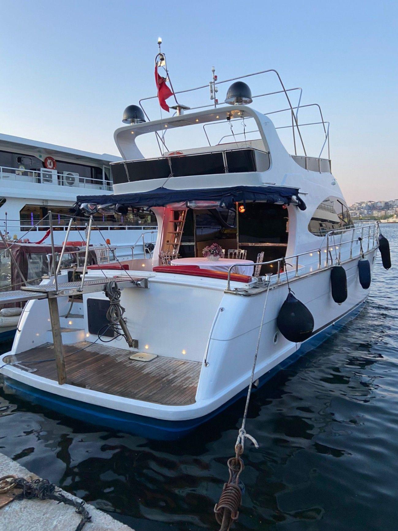 Rental Custom made 18m Motor Yacht - 310-1