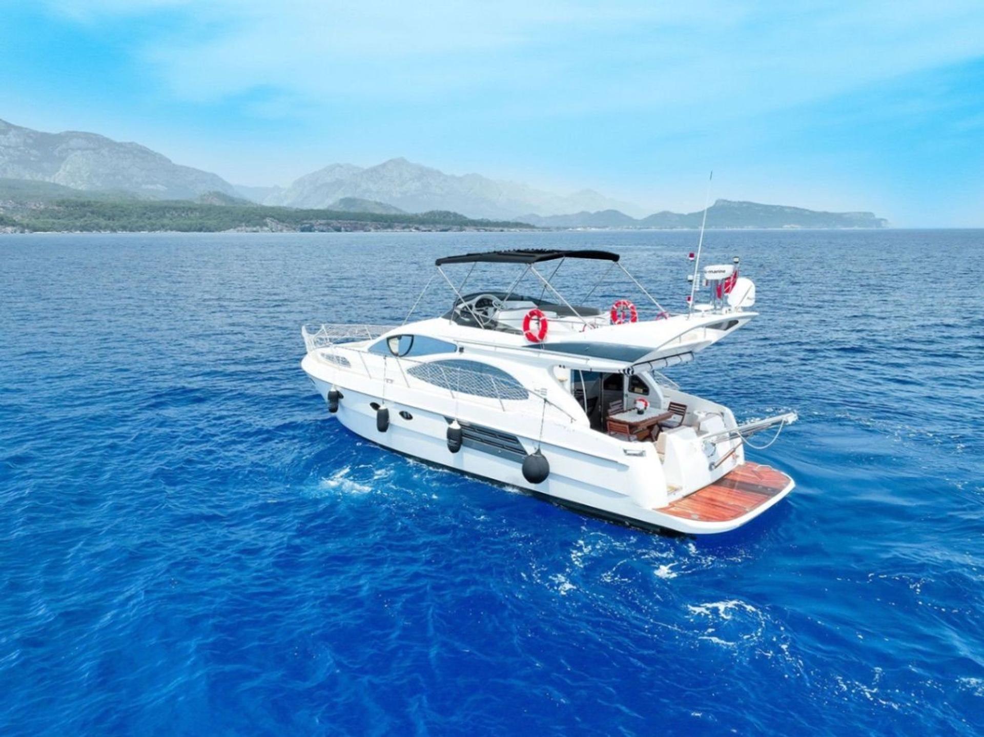 Kiralık Azimut 15m Motoryat - 902 - photo 4
