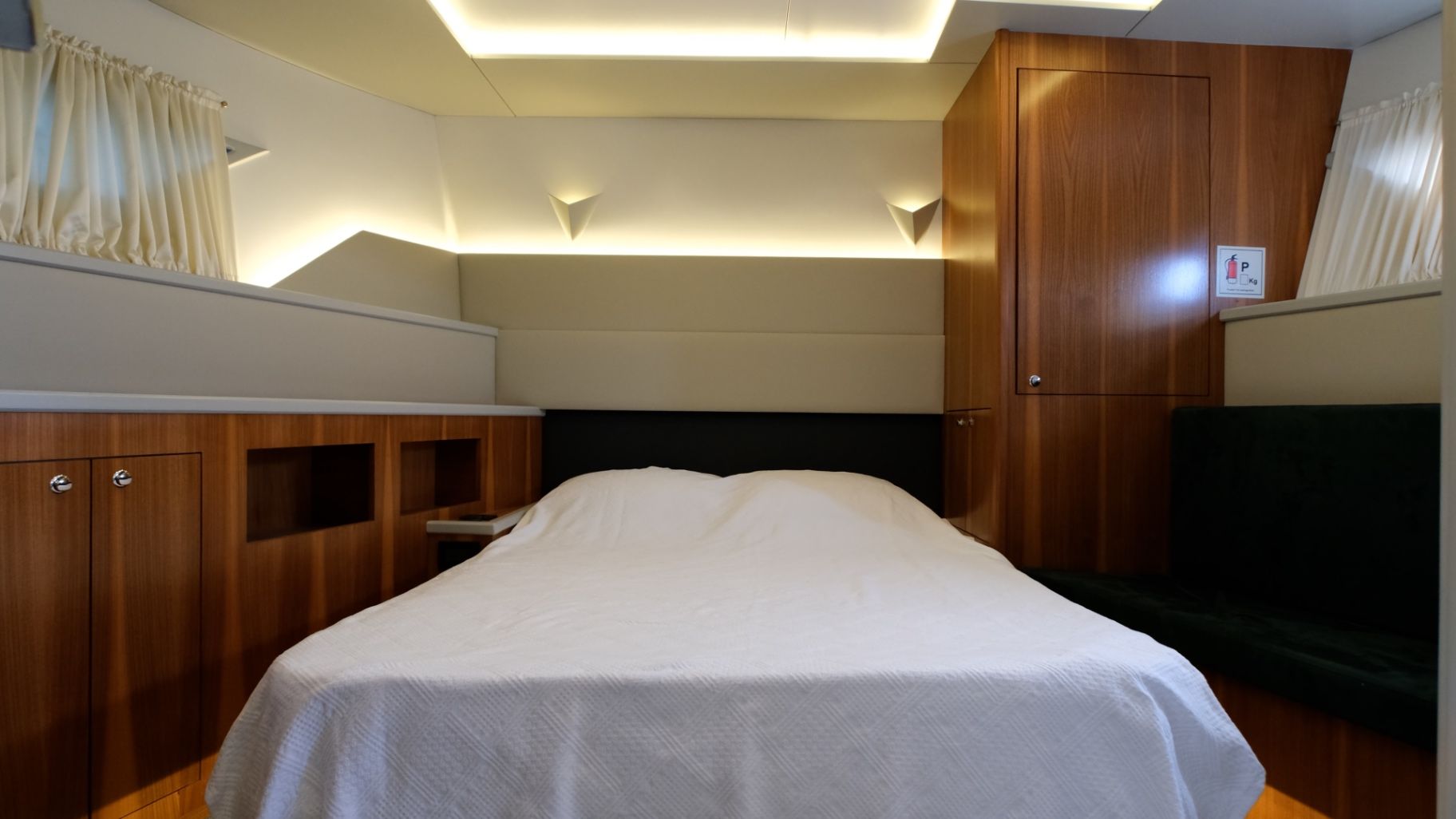 Özel yapım 14m Motoryat