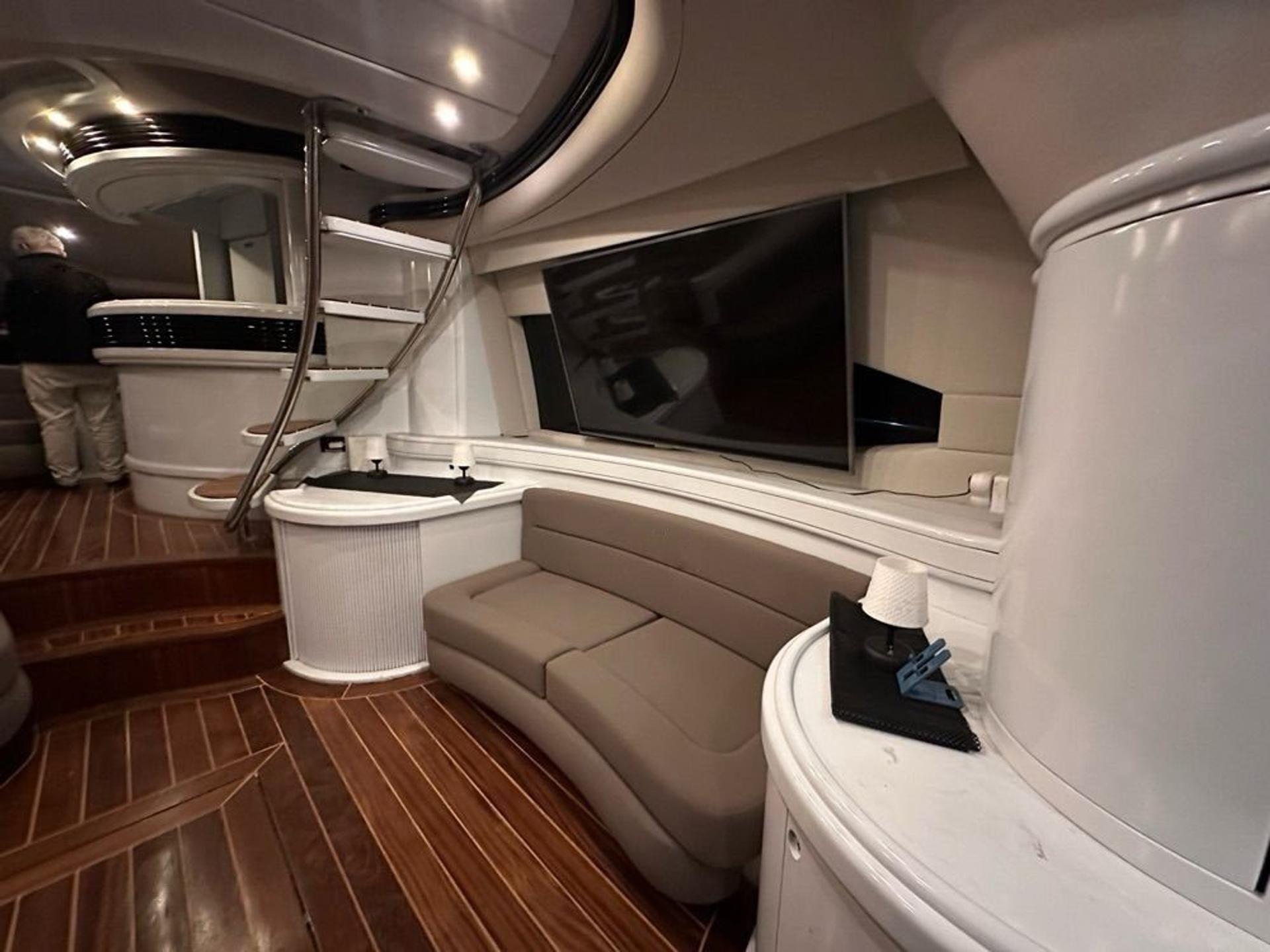 Kiralık Azimut 22m Motoryat - 347 - photo 13