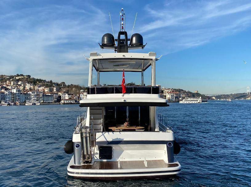 Rental Custom made 19m Motor Yacht - 292-1