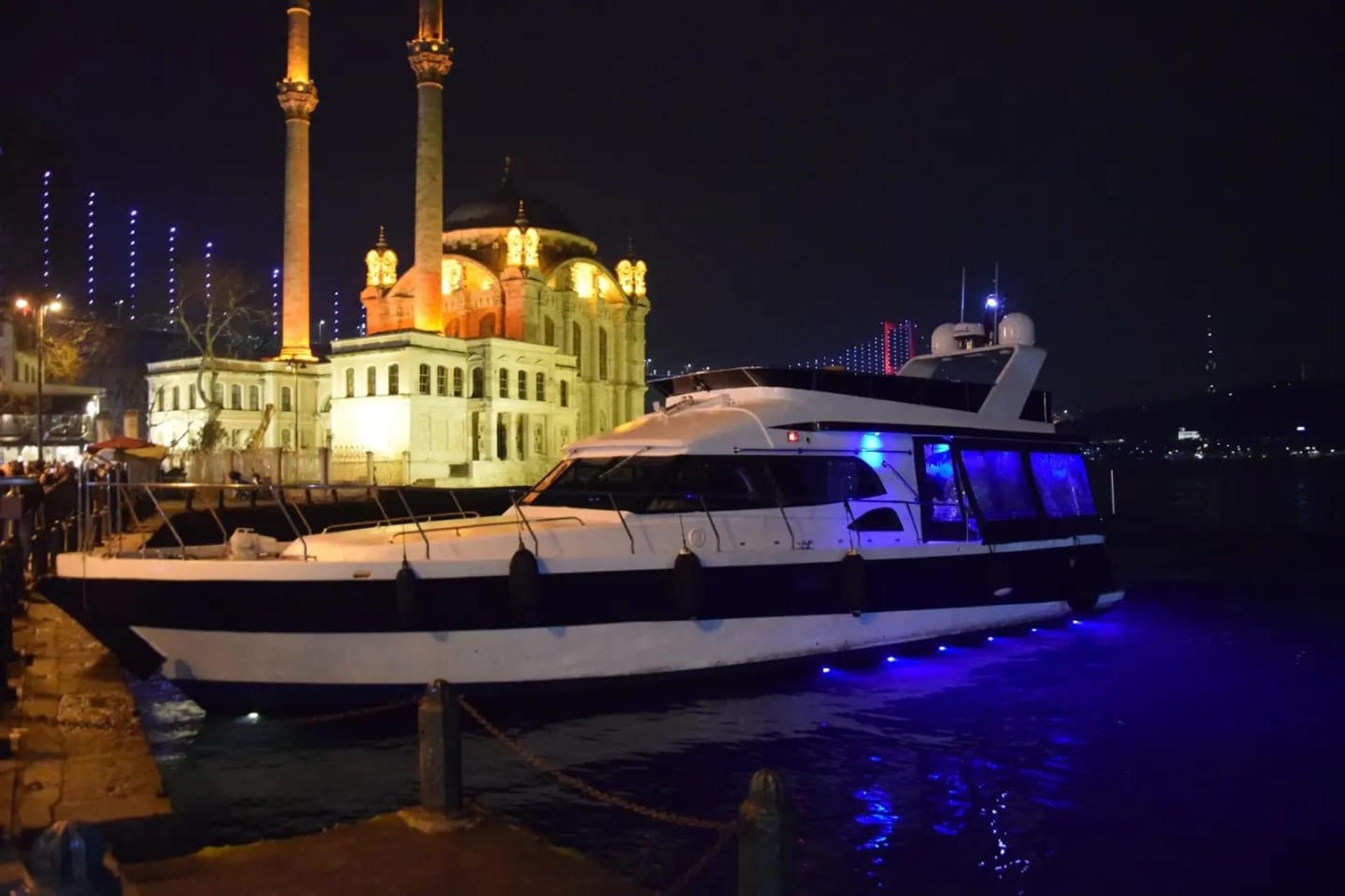 Kiralık Özel yapım 16m Motoryat - 219 - photo 7