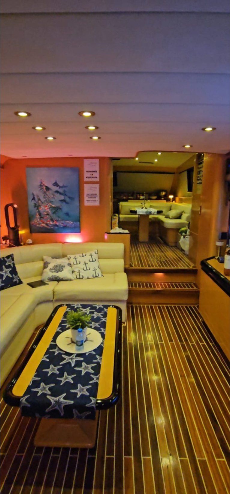 Canados 20m Motor Yacht