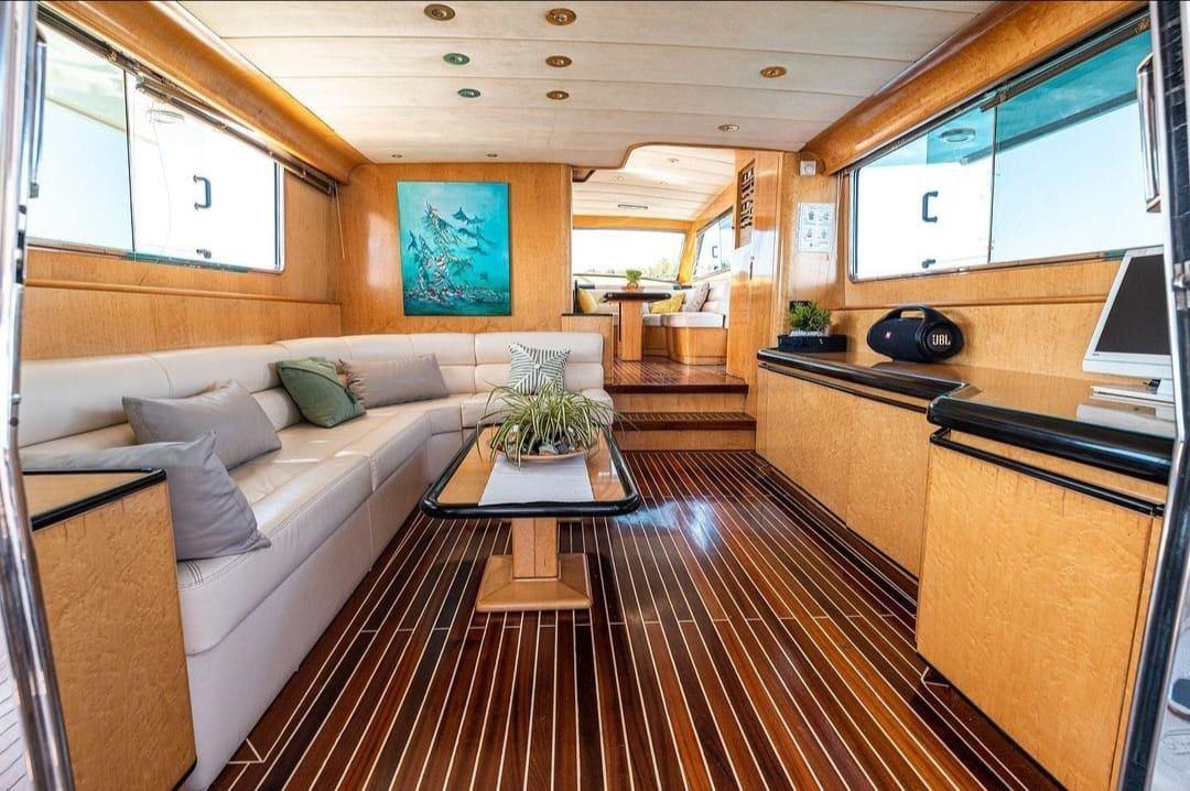 Rental Canados 20m Motor Yacht - 518-12