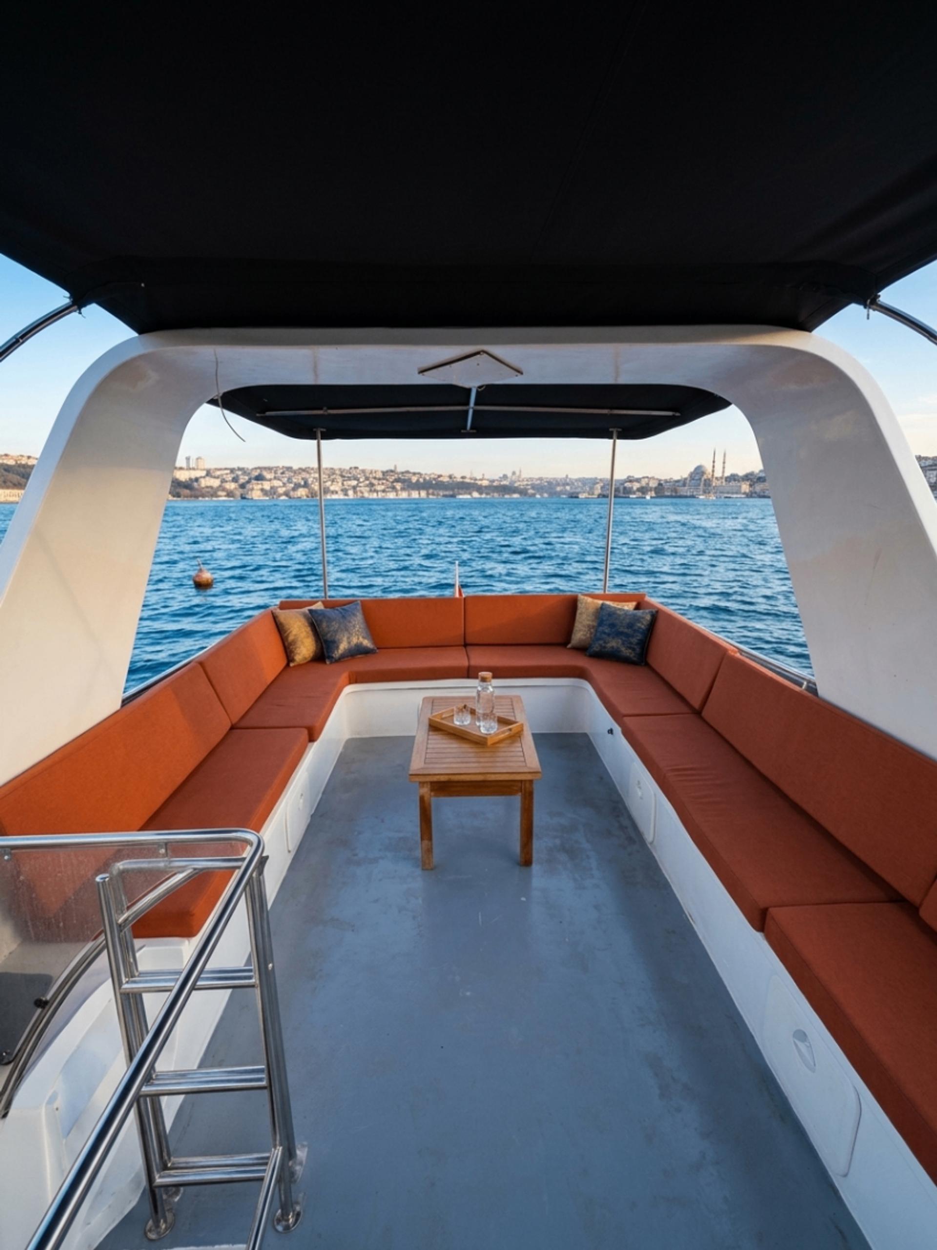 Rental Custom made 19m Motor Yacht - 1019 - photo 6