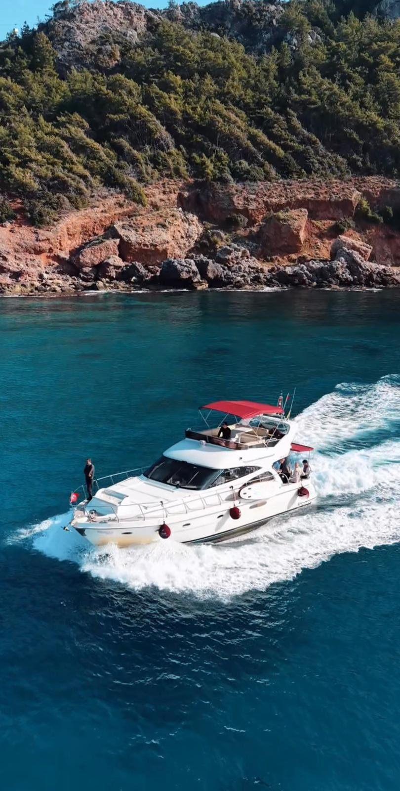 Rental Custom made 17m Motor Yacht - 1015-0