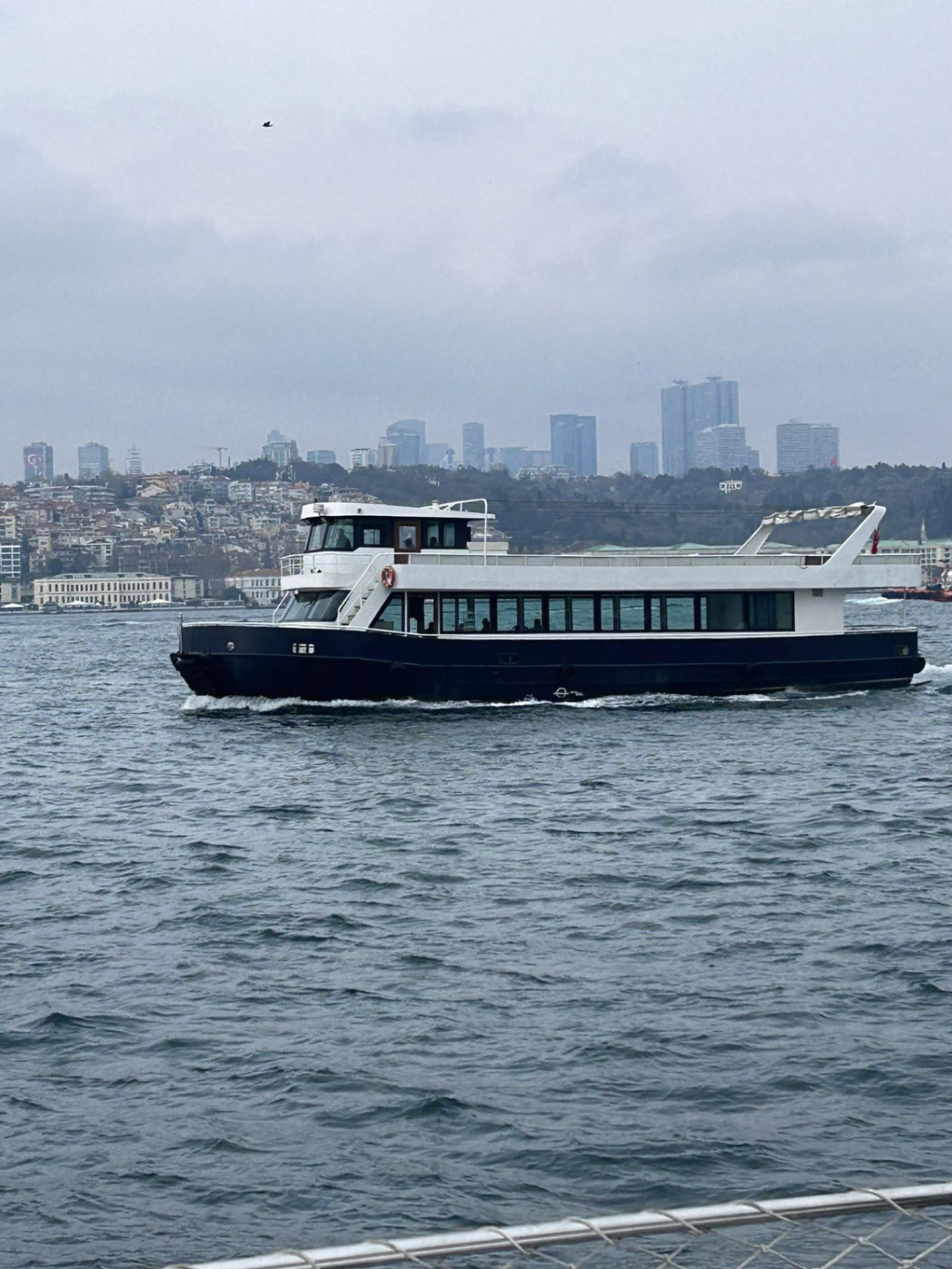 Rental Custom made 22m Party Boat - 168 - photo 1