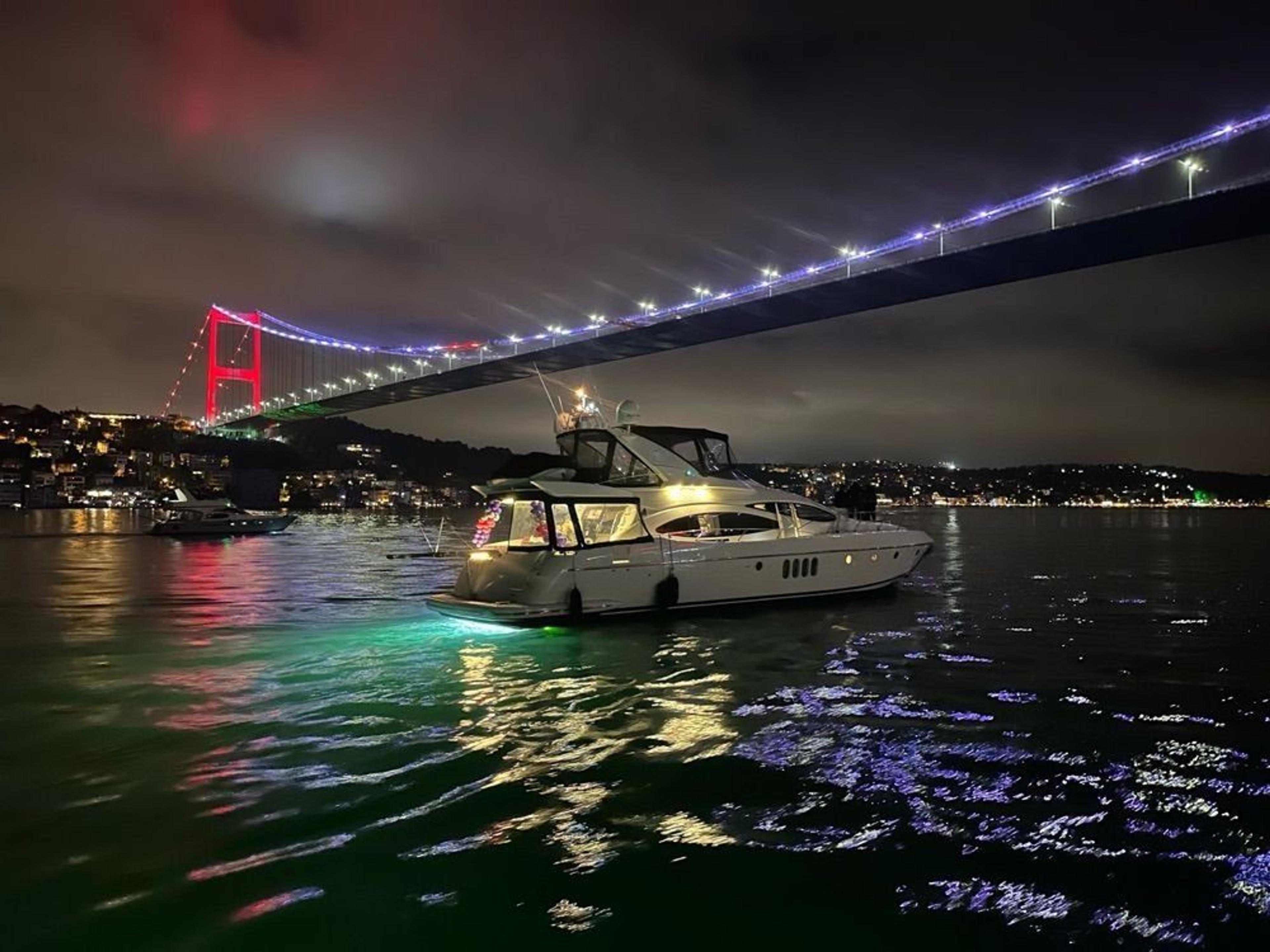 Kiralık Azimut 22m Motoryat - 347 - photo 22