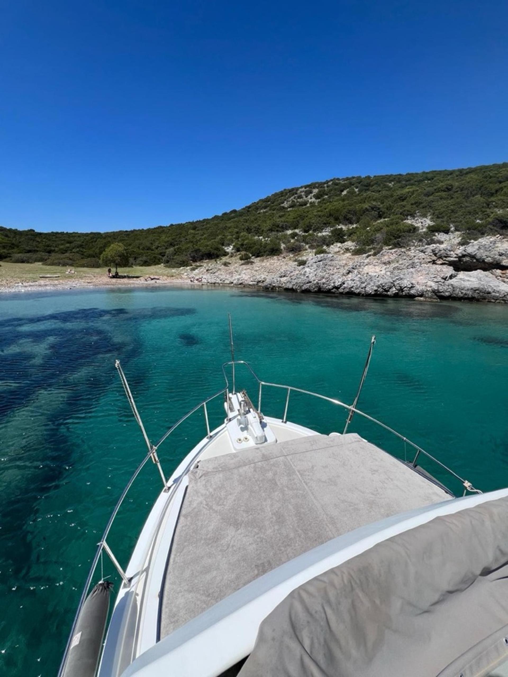 Rental Custom made 10m Motor Yacht - 813 - photo 32