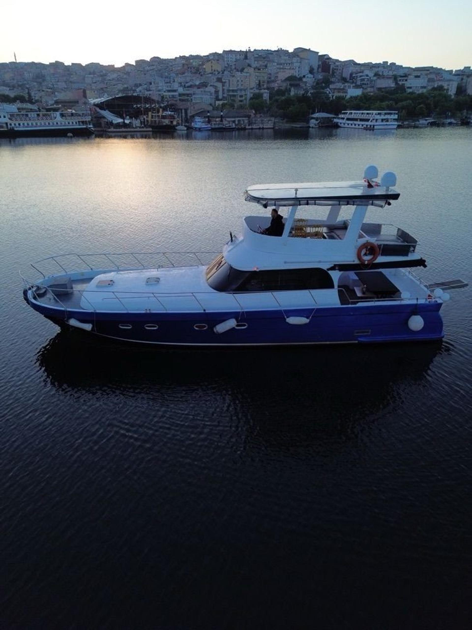 Kiralık Özel yapım 14m Motoryat - 144 - photo 2