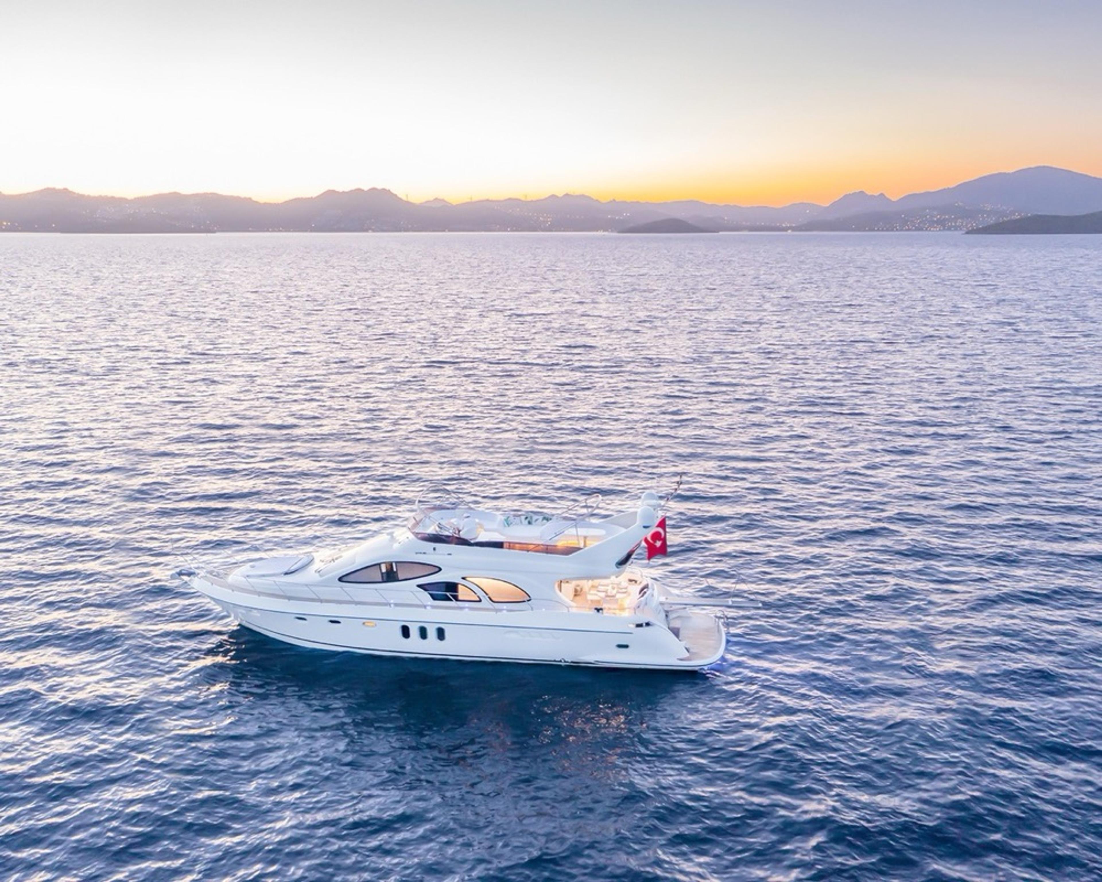 Rental Custom made 21m Motor Yacht - 354 - photo 17