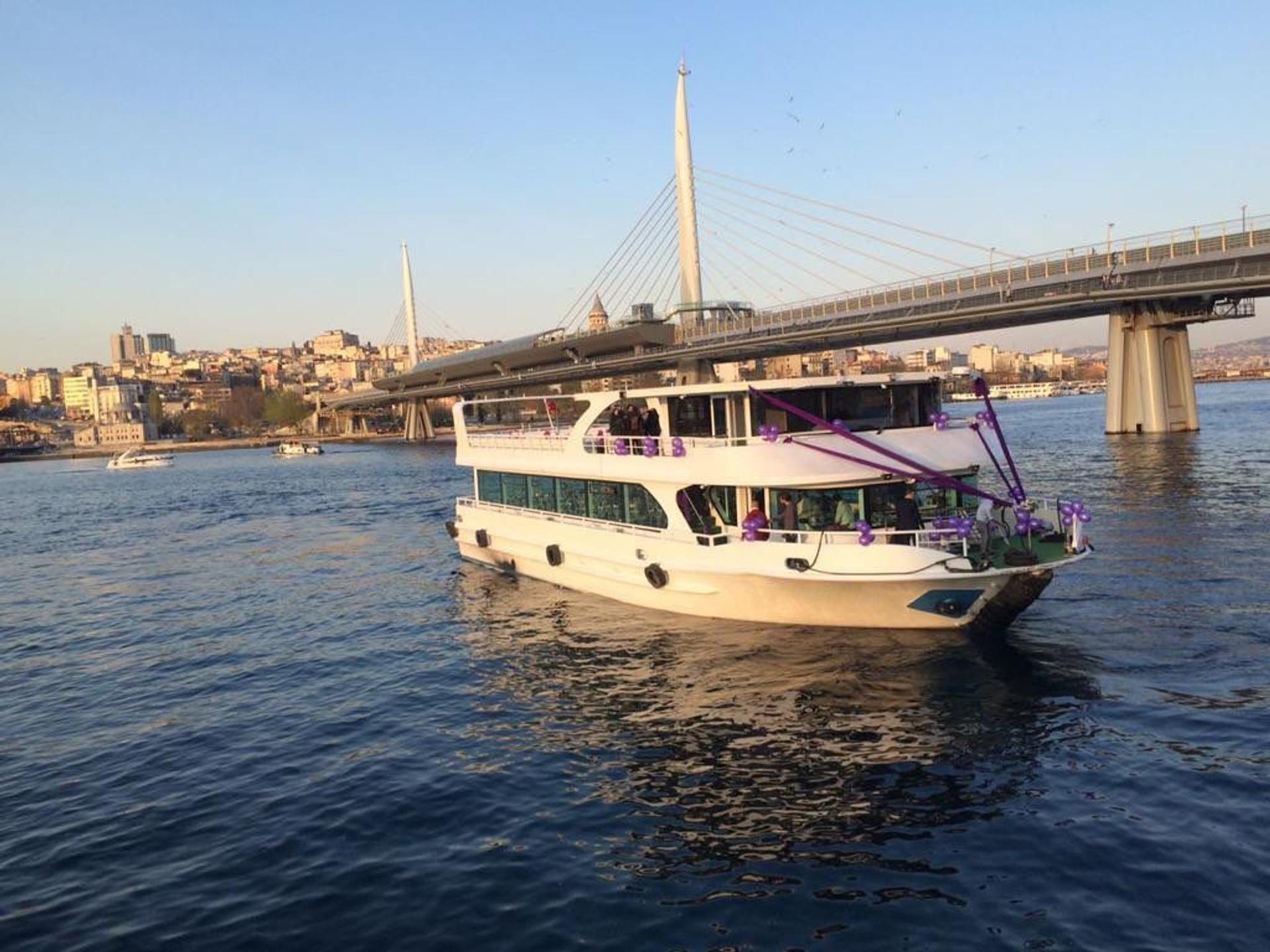 Rental Custom made 24m Party Boat - 67 - photo 2