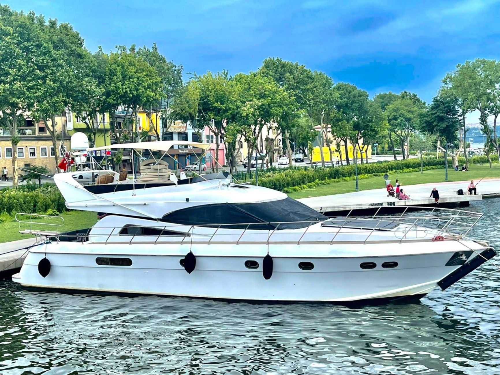 Özel yapım 19m Motoryat