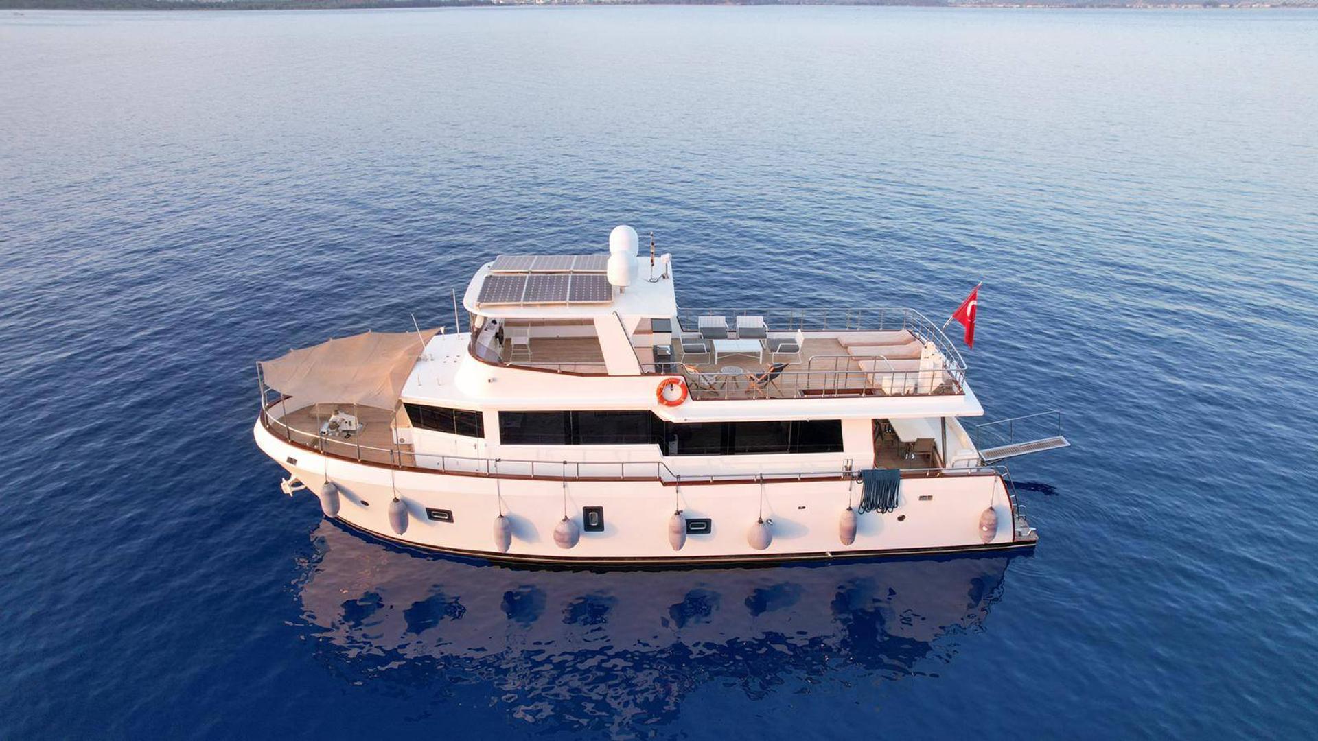 Kiralık Özel yapım 20m Motoryat - 1076 - photo 2