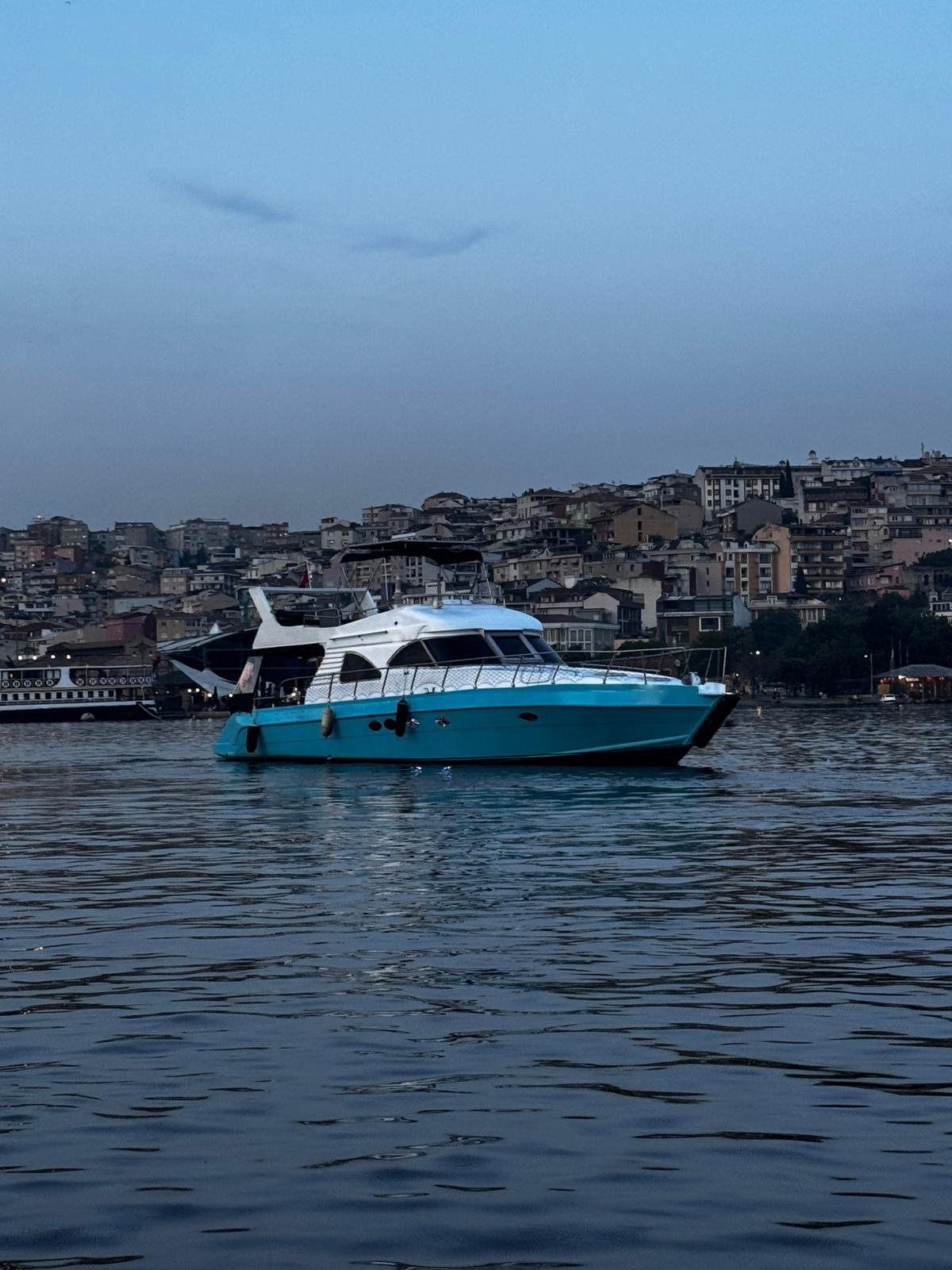Kiralık Özel yapım 17m Motoryat - 1129 - photo 1