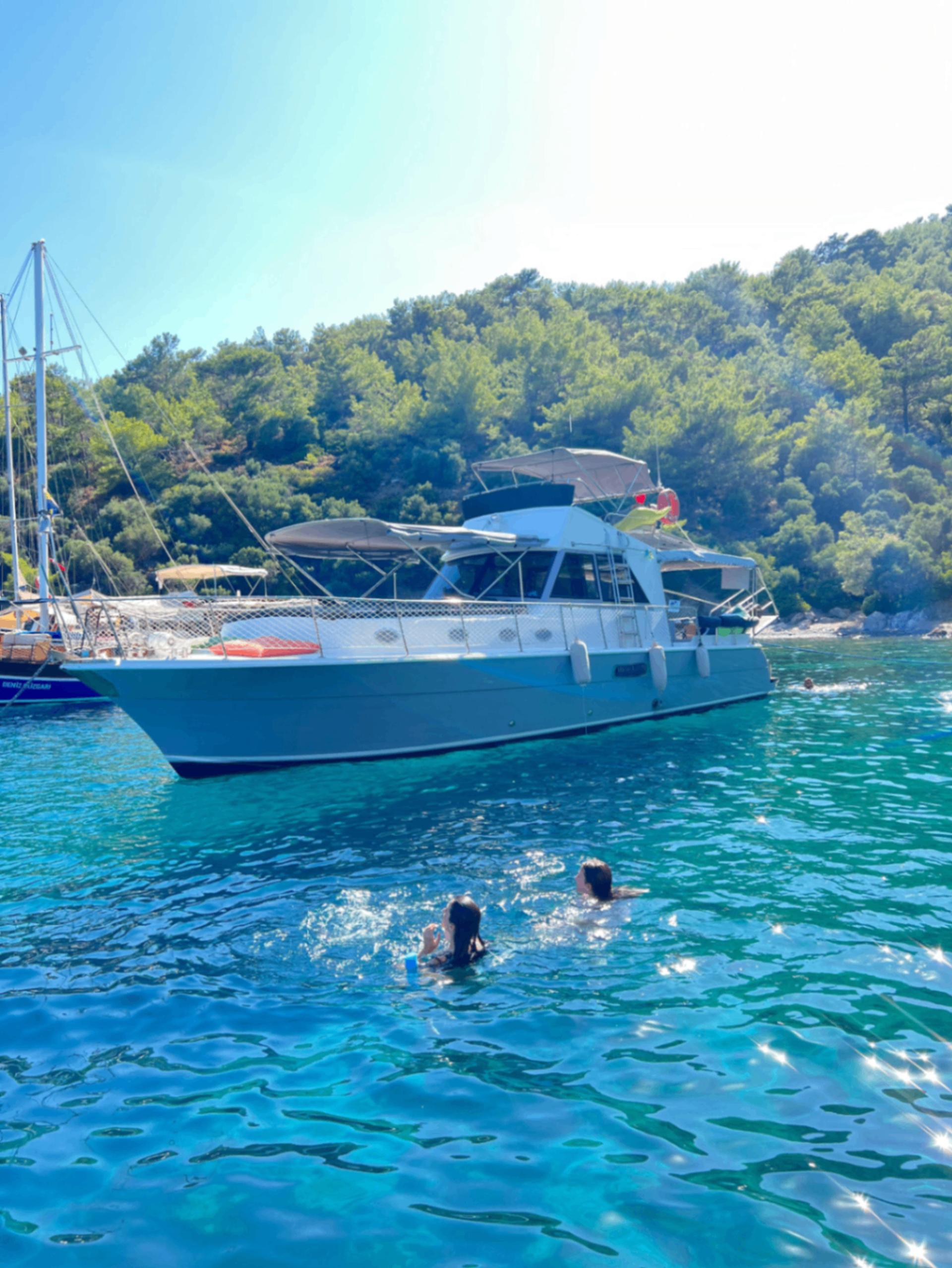 Kiralık Özel yapım 15m Motoryat - 1123 - photo 1